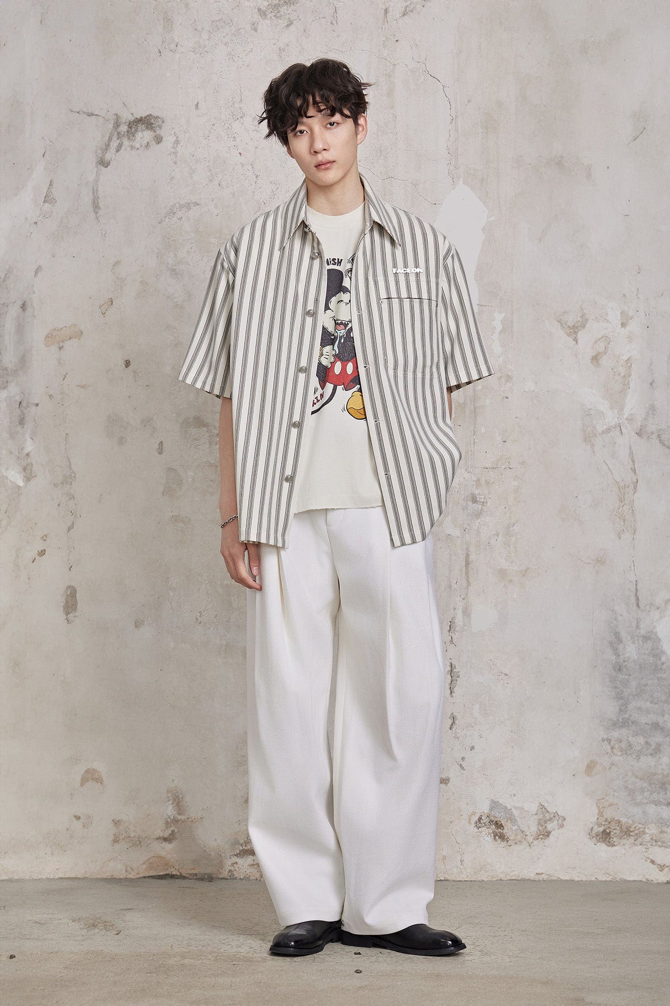 FACEONLAB Retro Textured Contrast Stripe Half Shirt