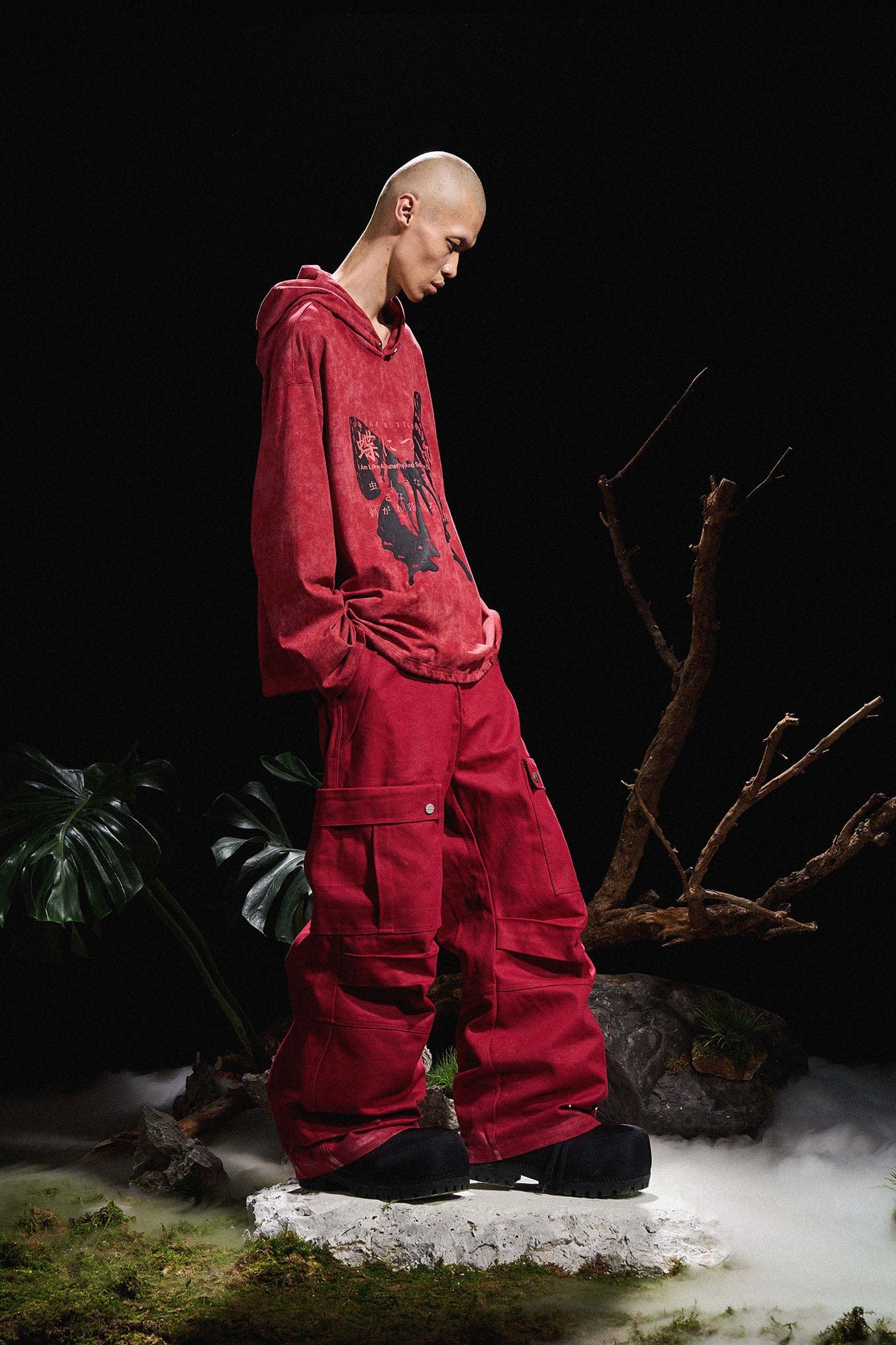 RELABEL Multi-Pocket Oversized Workwear Cargo Pants Red