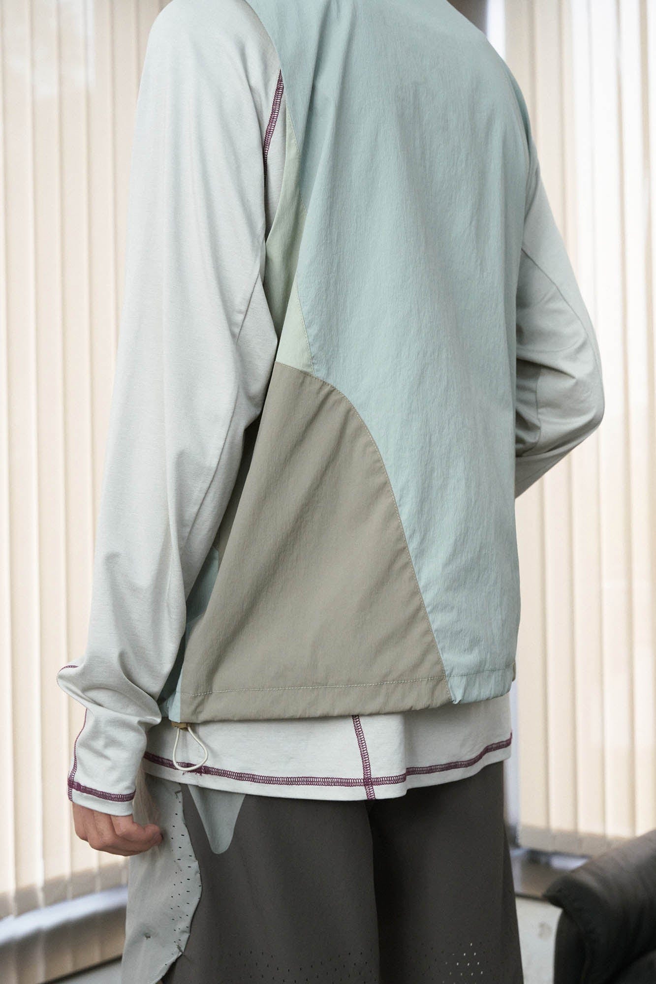 ENSHADOWER Contrast Arc Spliced Drawstring Vest