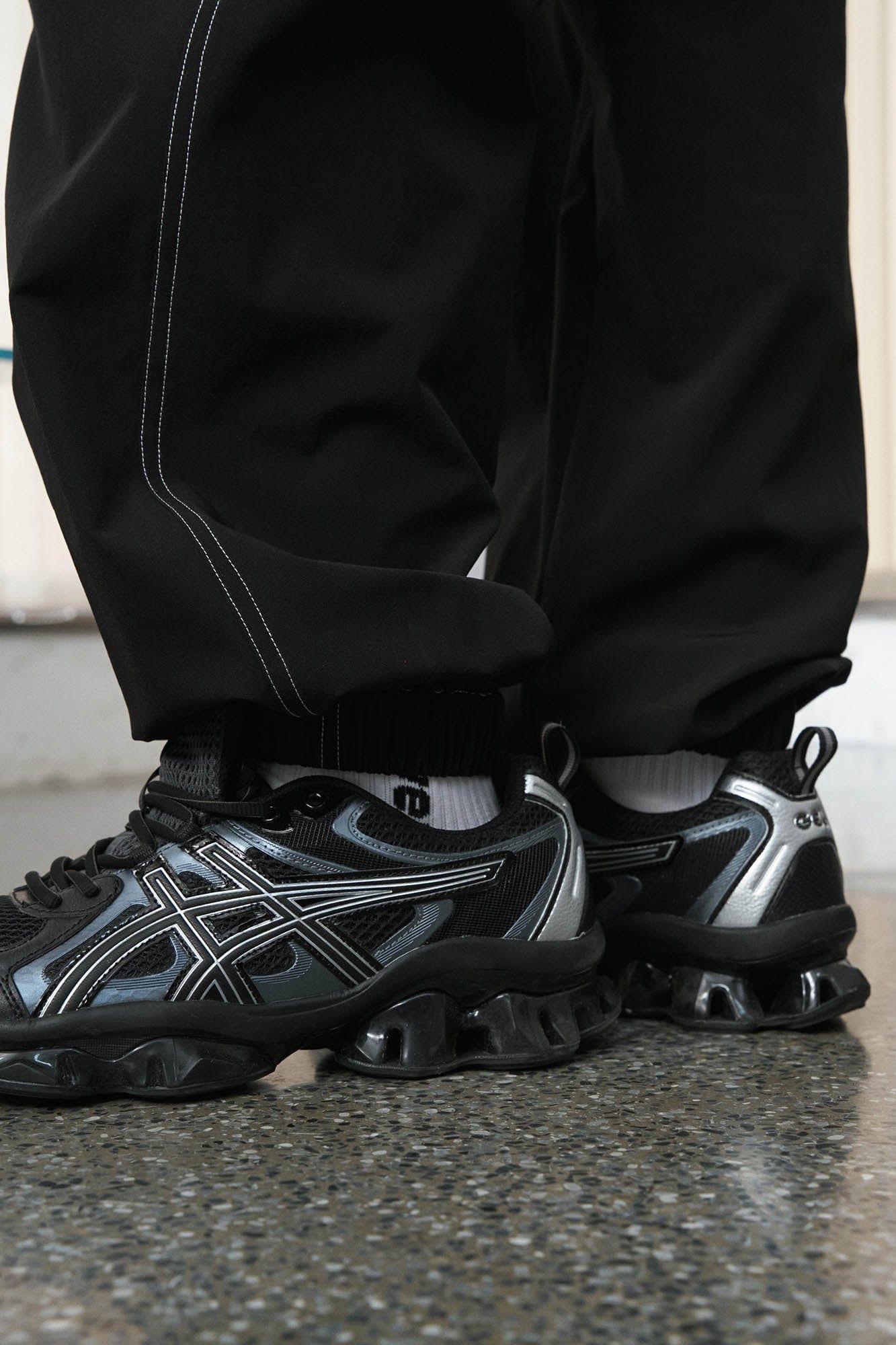 ENSHADOWER Stitched Multi-Pocket Jogger Pants
