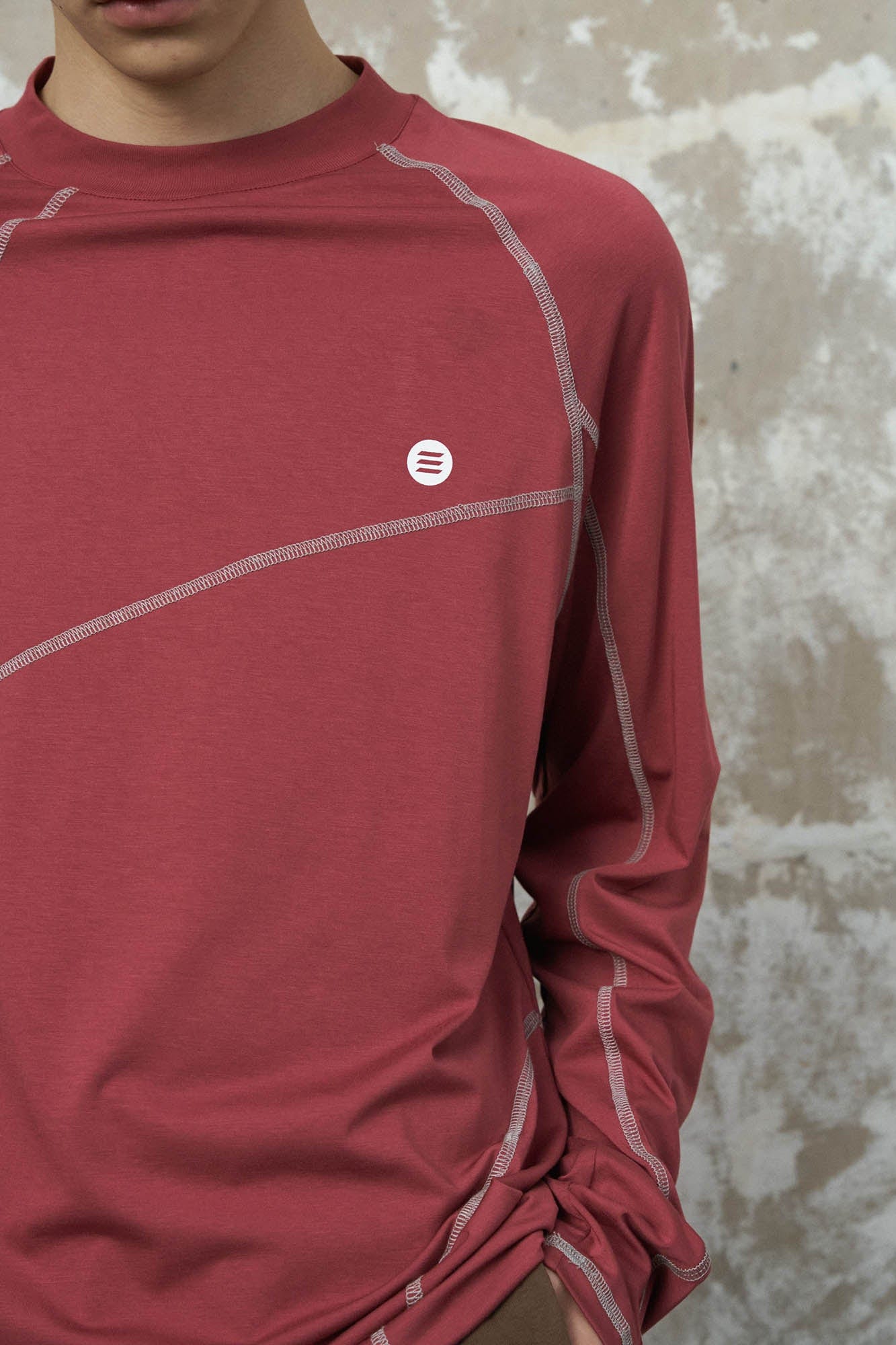 ENSHADOWER Asymmetrical Stitch Quick-Dry Long-Sleeve Tee