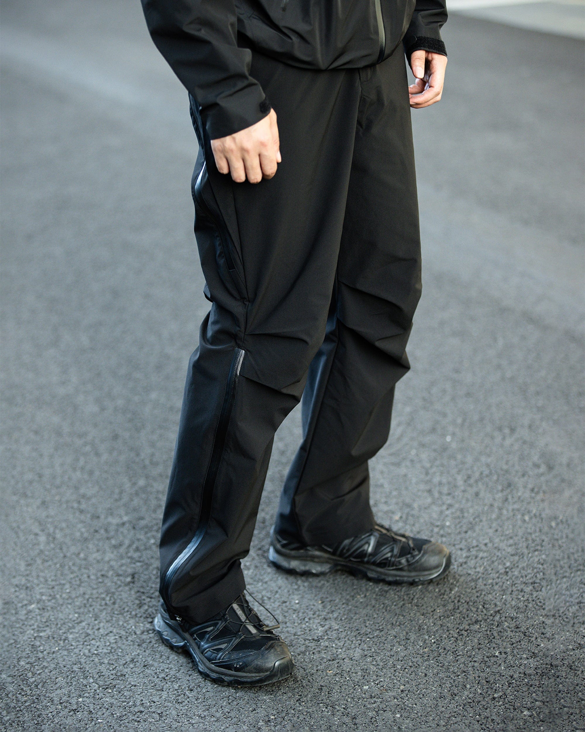ENSHADOWER Modern Pleated City Pants