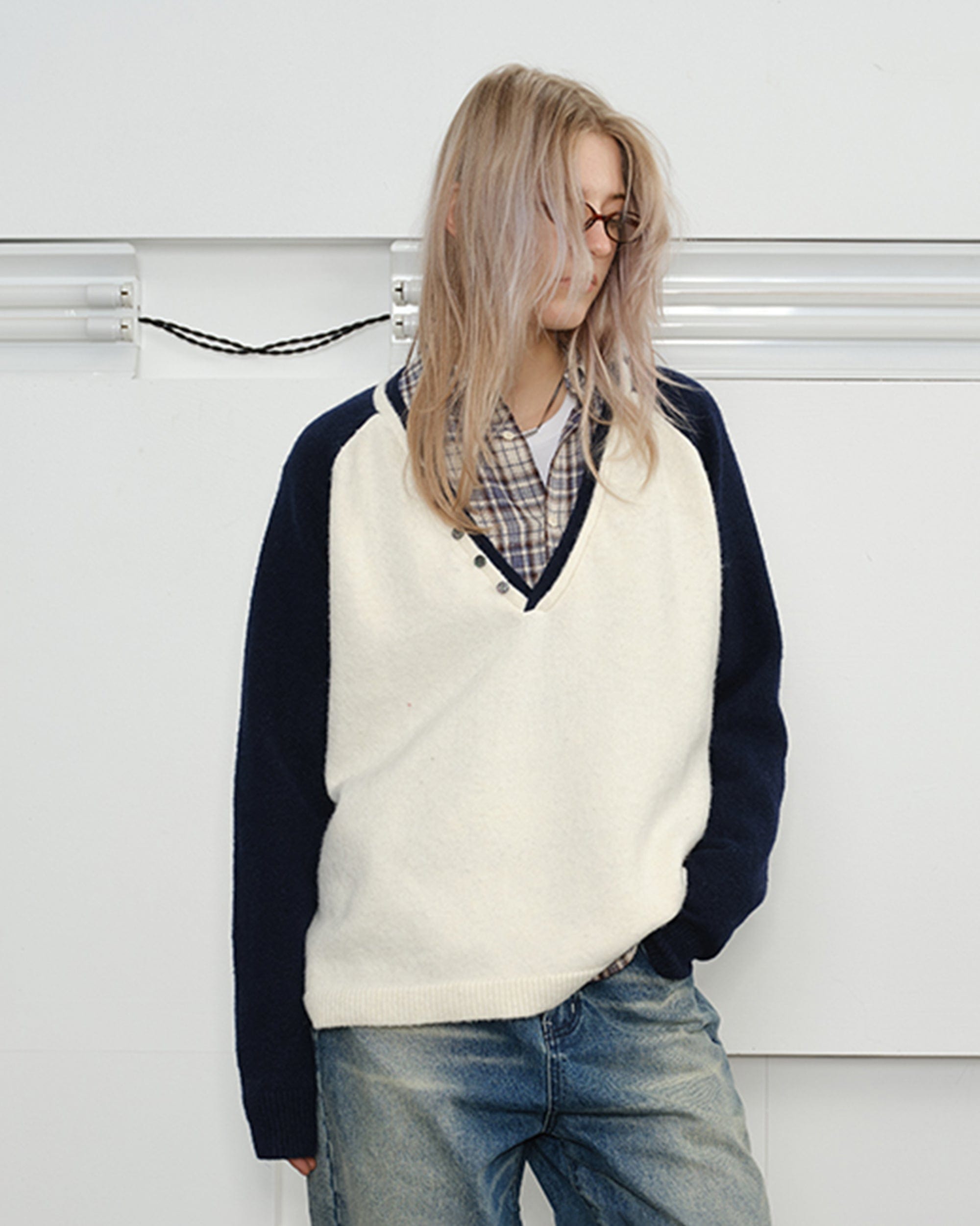 KREATE V-Neck Buttoned Color-Blocked Sweater