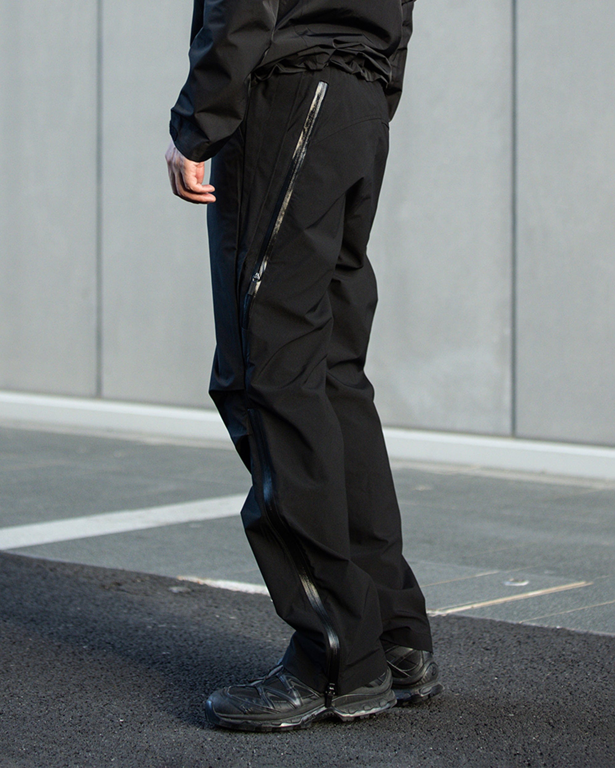 ENSHADOWER Modern Pleated City Pants