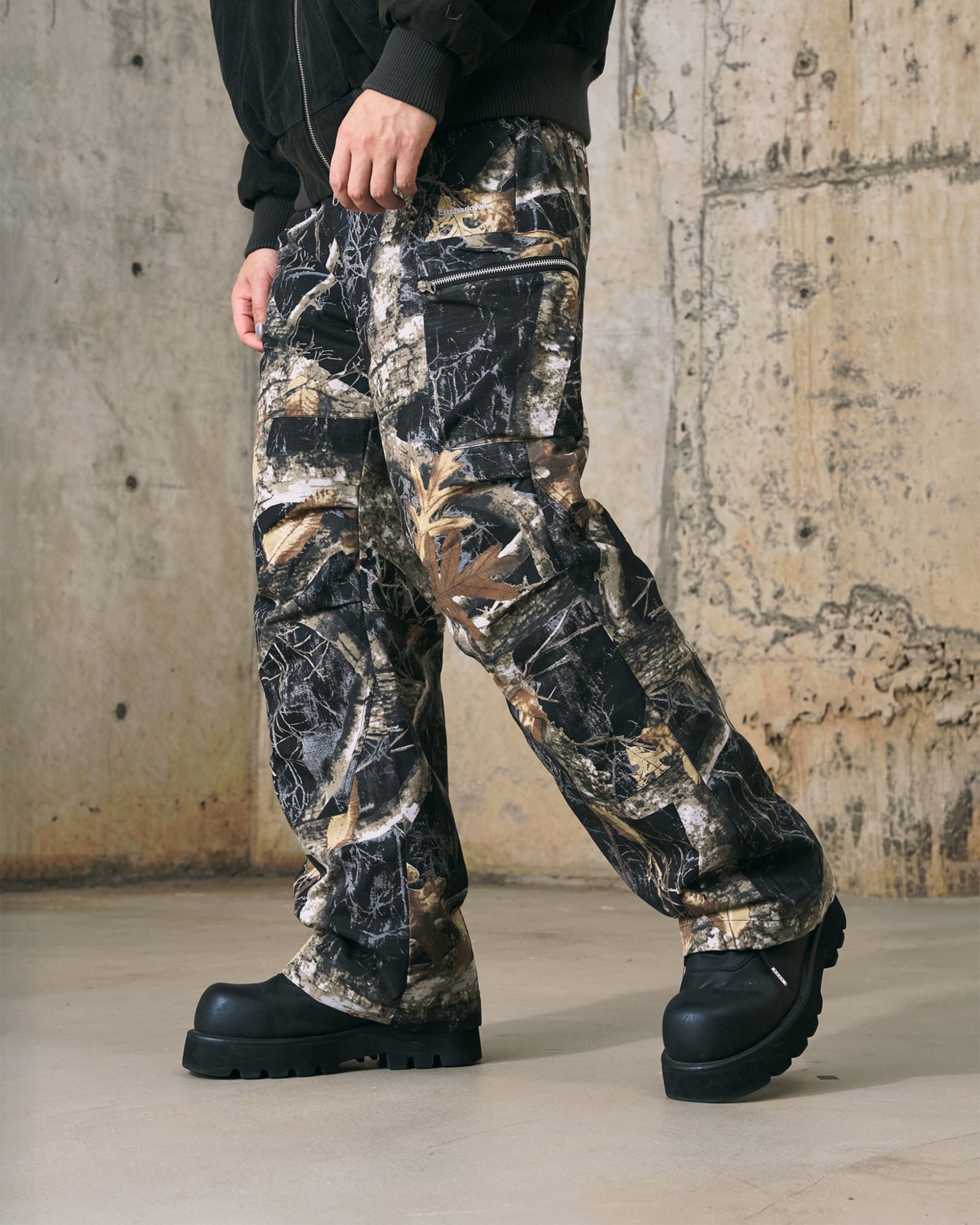 ENSHADOWER Black Camo Multi-pocket Down Pants