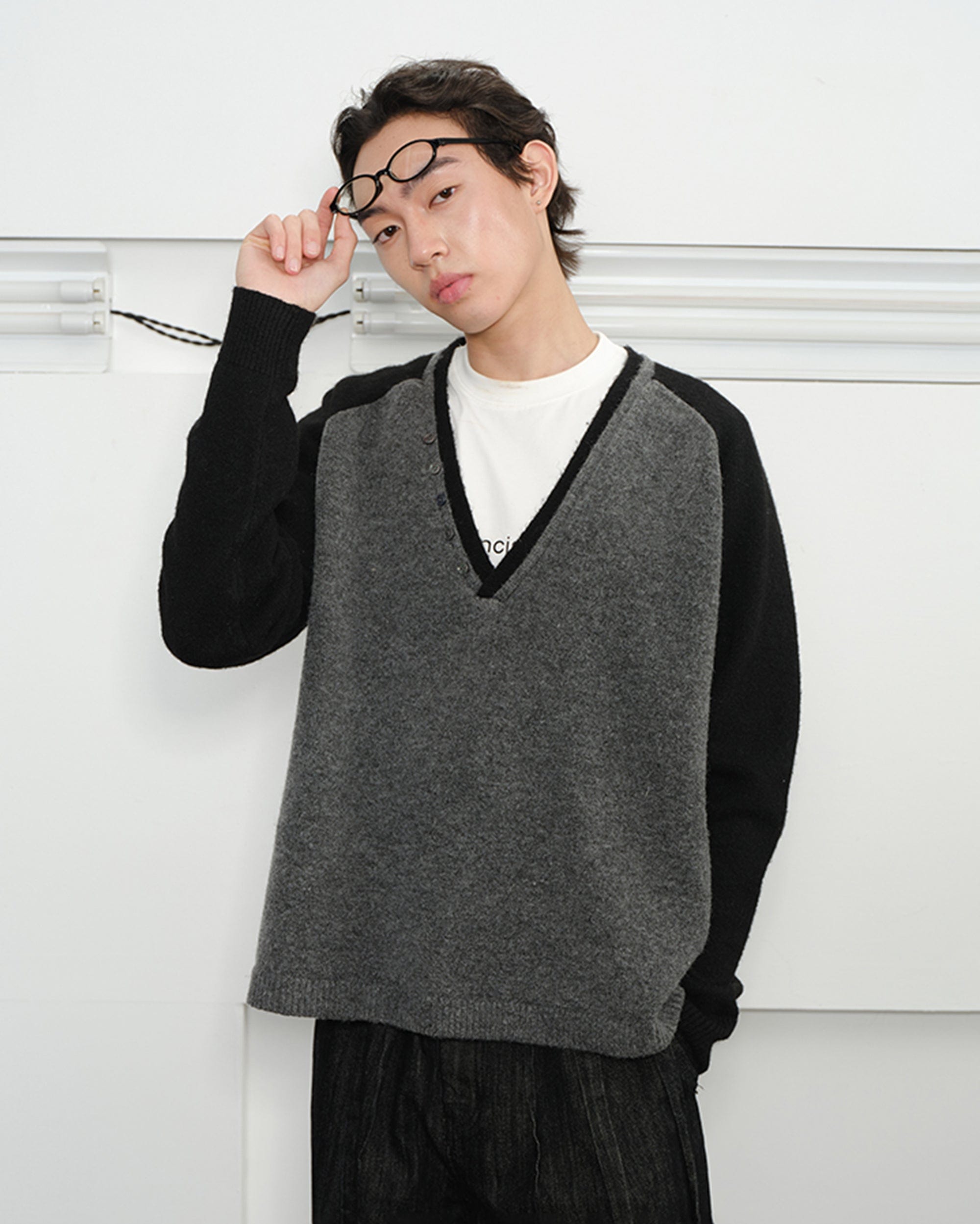 KREATE V-Neck Buttoned Color-Blocked Sweater
