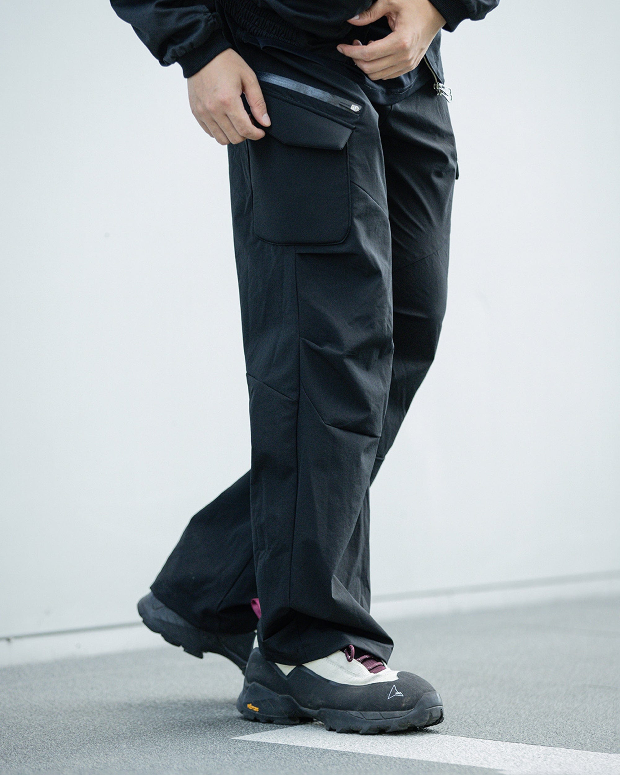 ENSHADOWER Waterproof Pleated Foam Pocket Hiking Pants