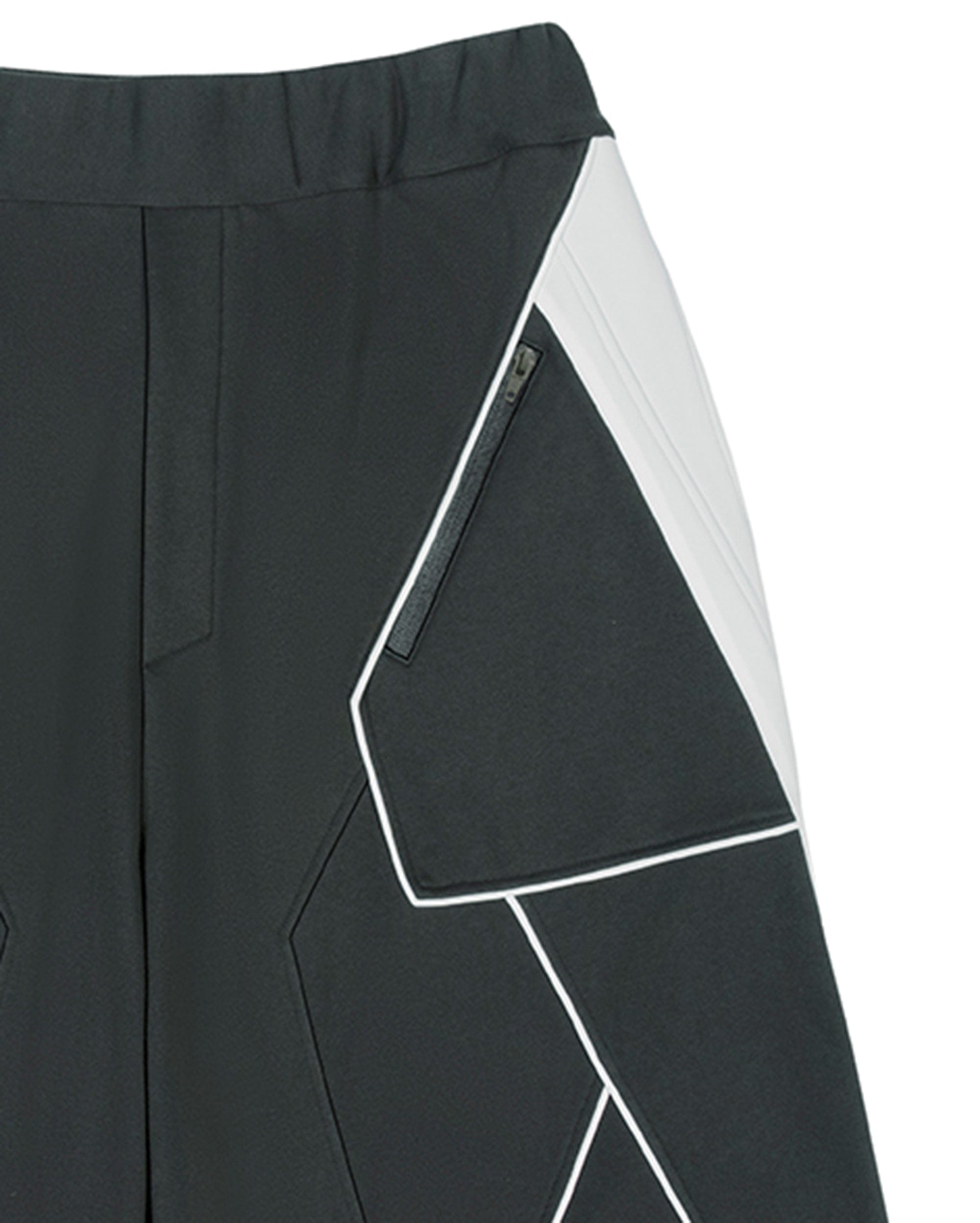 XIPHEVIL Deconstructed Zipper Rivet Shorts Black