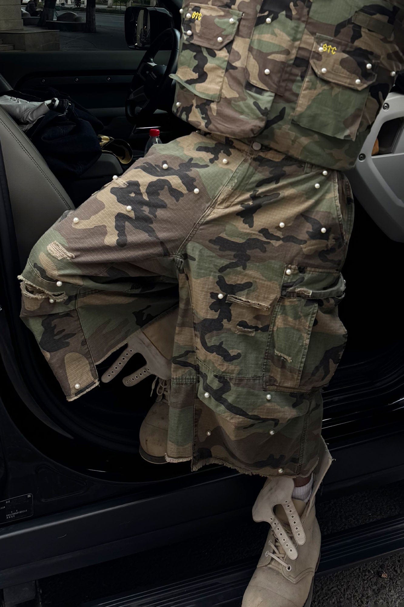STEEPC Camo Pearl Multi-Pocket Rippled Shorts