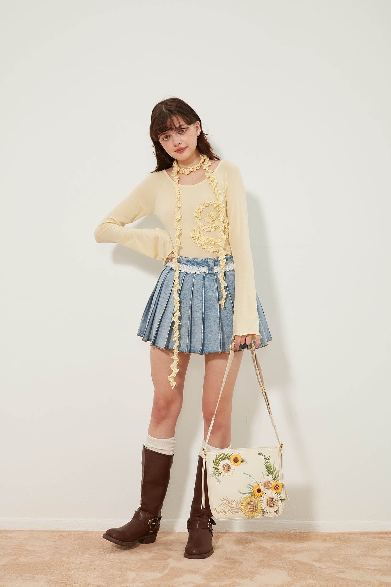 BLING BOX Bohemian Sunflower Embroidered Crossbody Bag