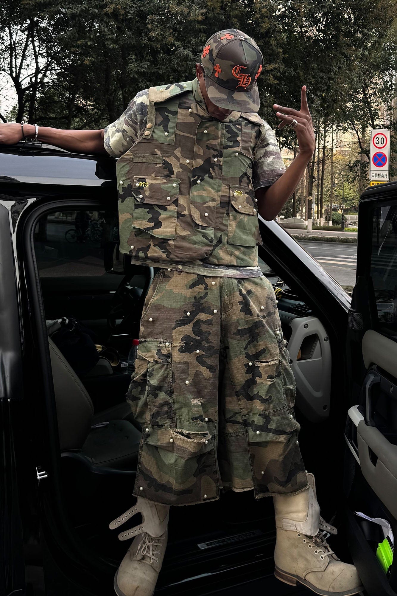 STEEPC Camo Pearl Multi-Pocket Rippled Shorts