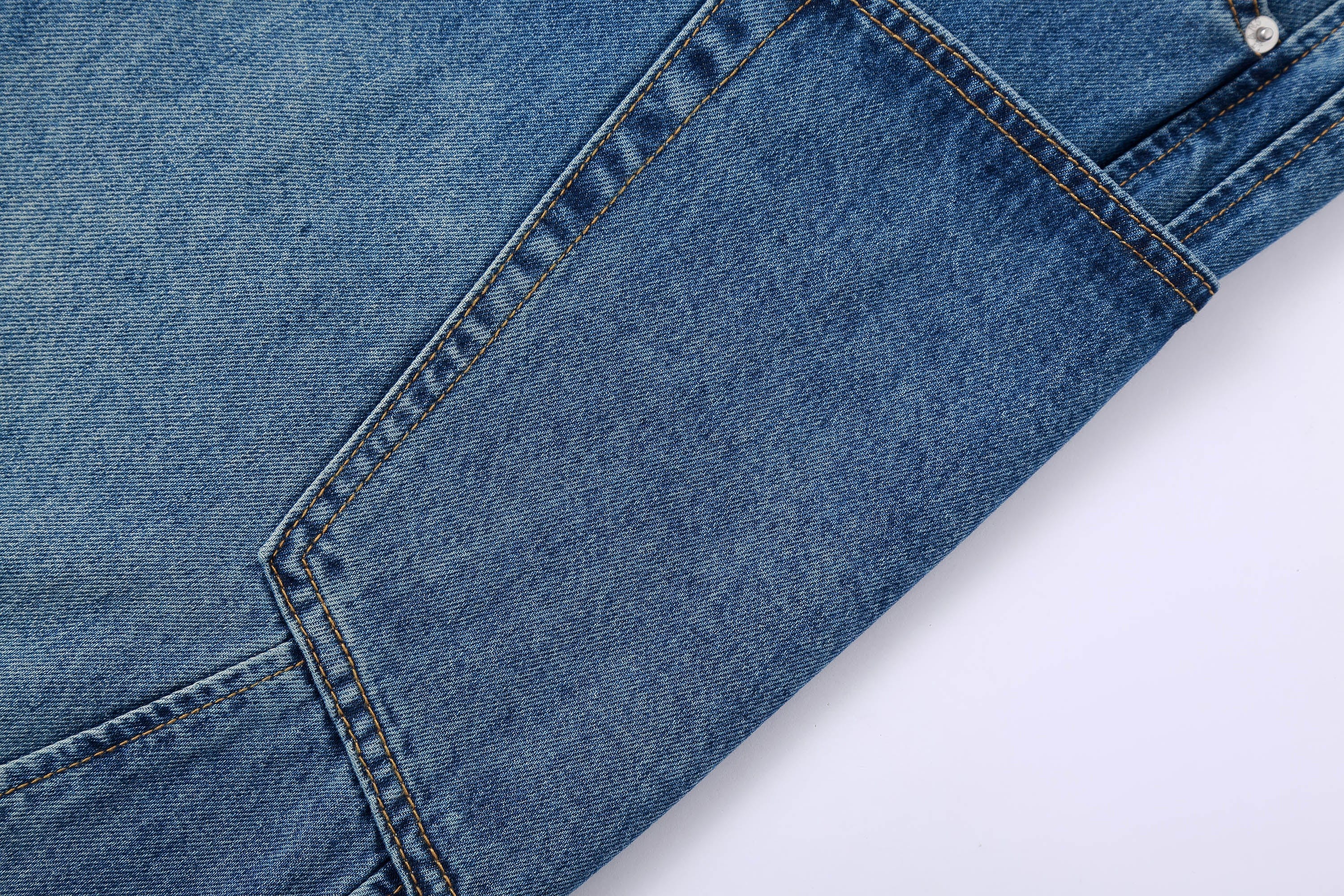 CLP Spliced Big-Pocket Curved Jeans