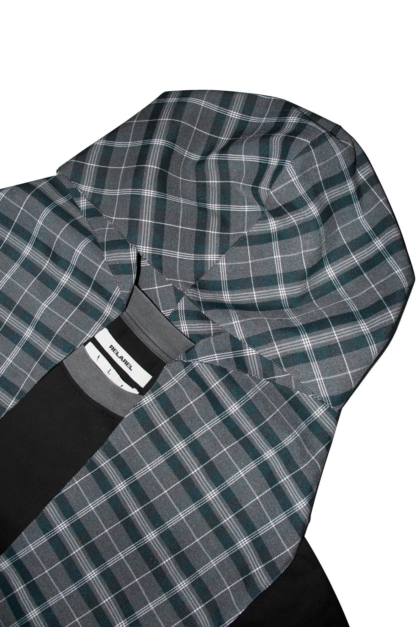 RELABEL Contrast Layered Detachable Hood T-Shirt