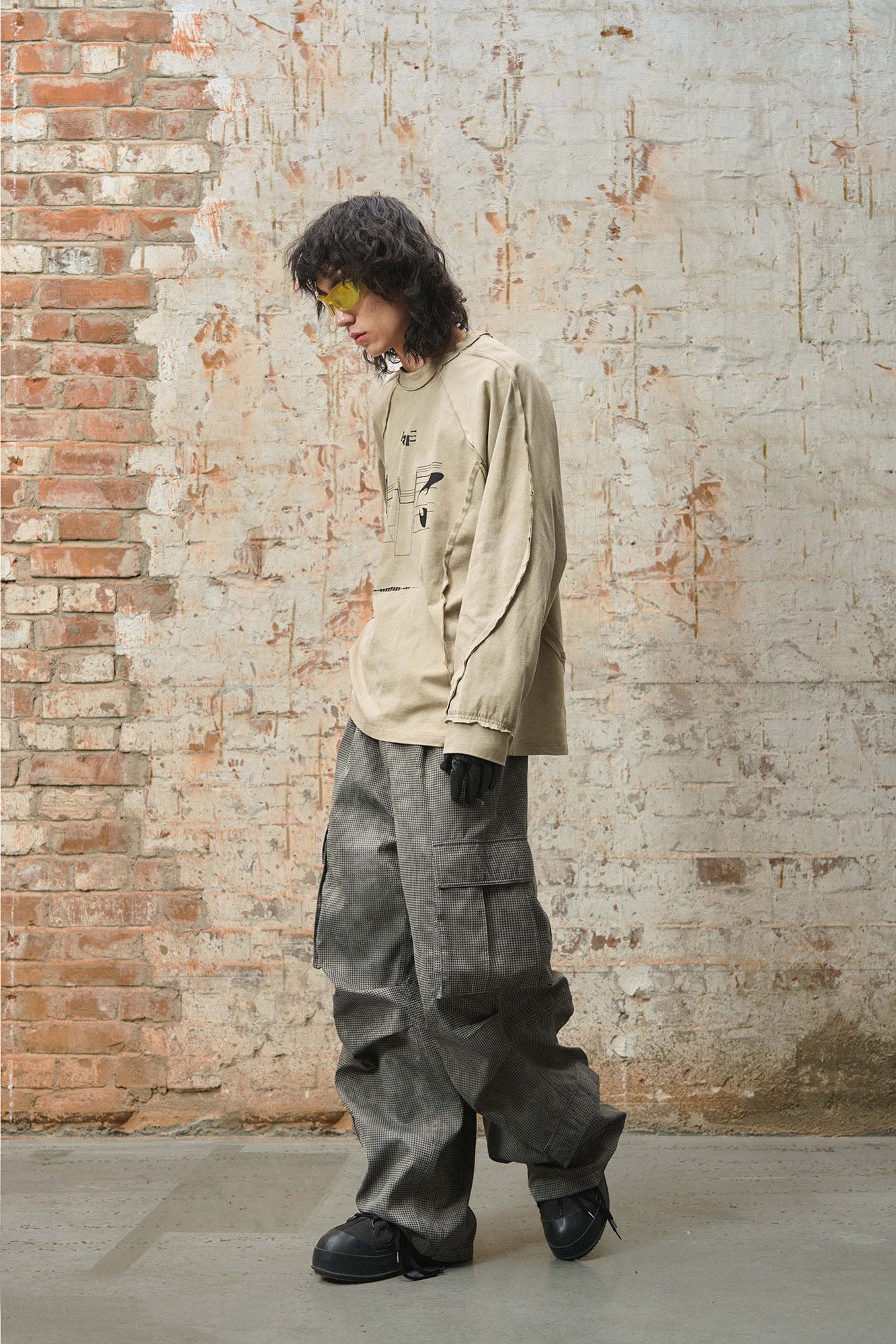 RELABEL Mini Checker Multi-Pocket Strap Pleated Cargo Pants Dark Gray