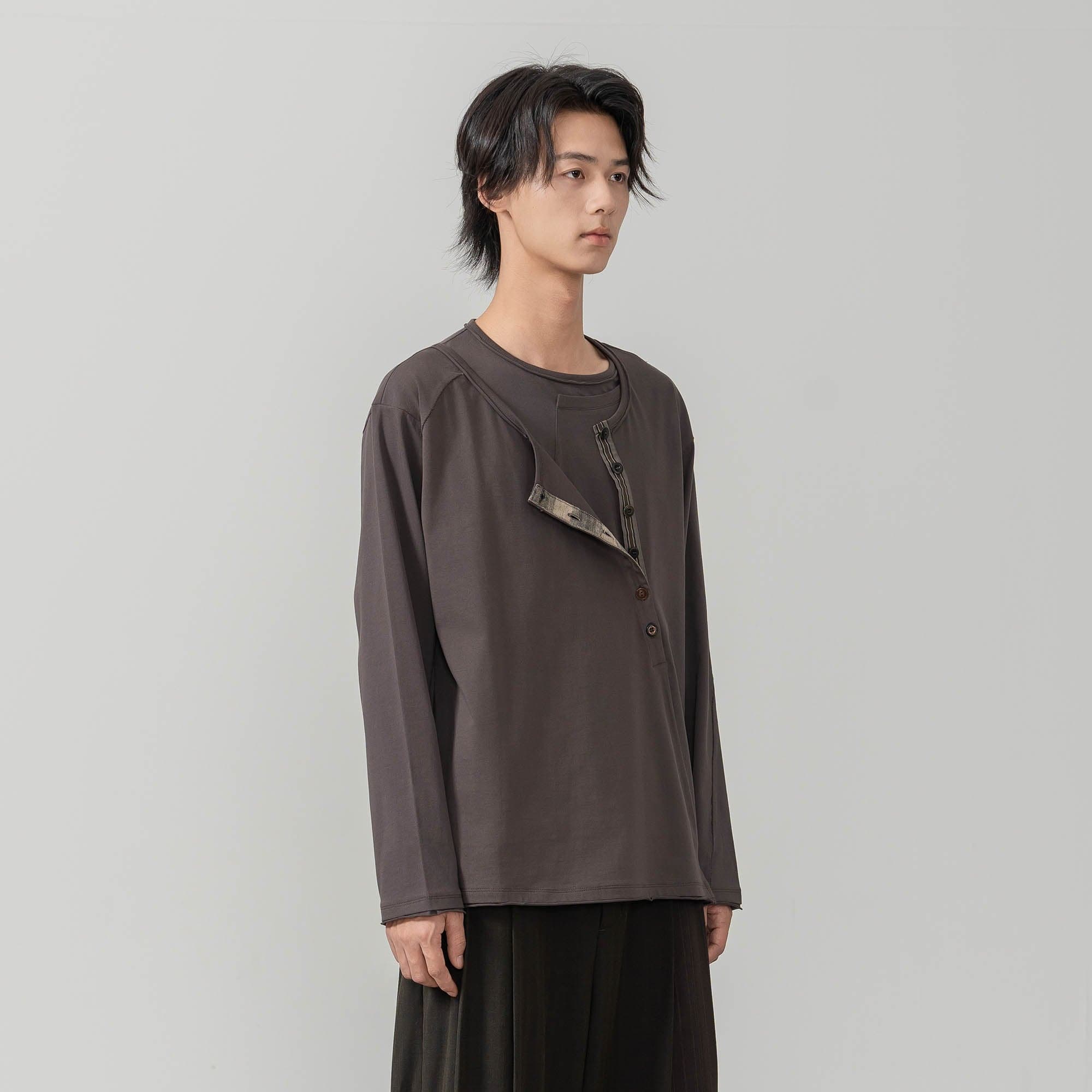 MOITIEDEPETALE Layered Asymmetrical Henley Long-Sleeve Tee