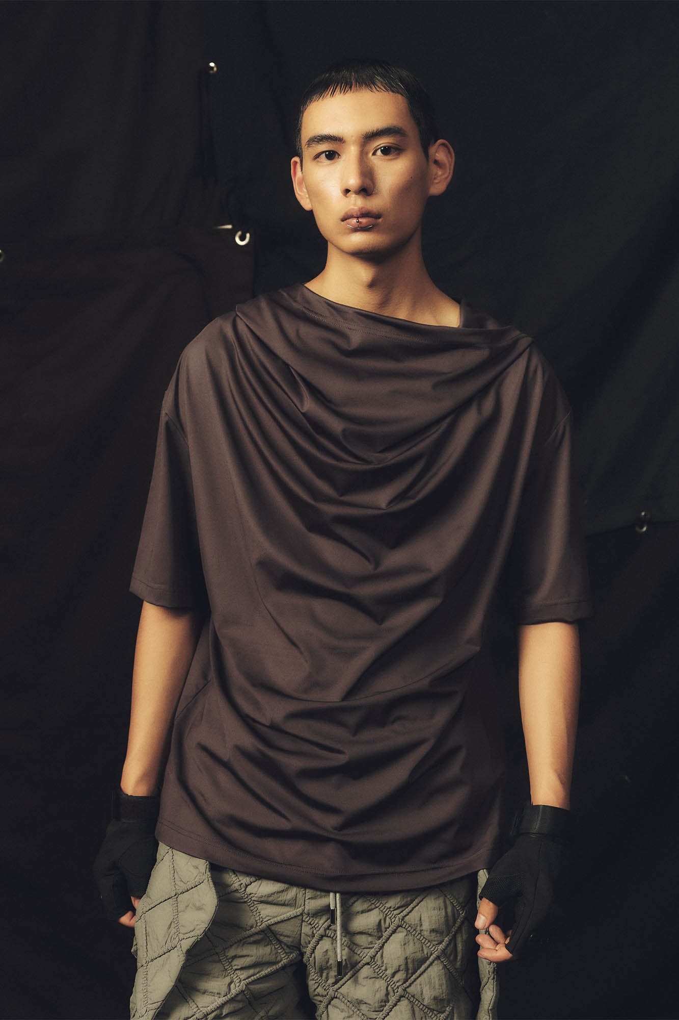 KADAKADA Hooded Ruched T-Shirt