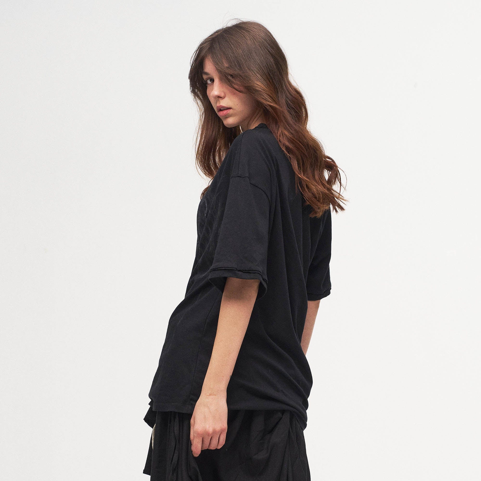 ILNya Nieternite Nifutur Siren Raw-Edge T-Shirt