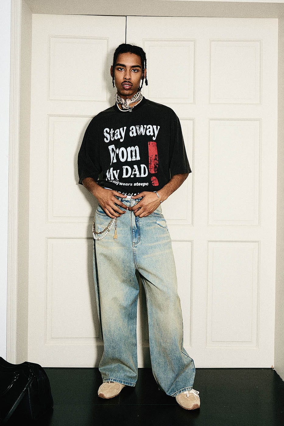 STEEPC Distressed Slogan Full-Print T-Shirt