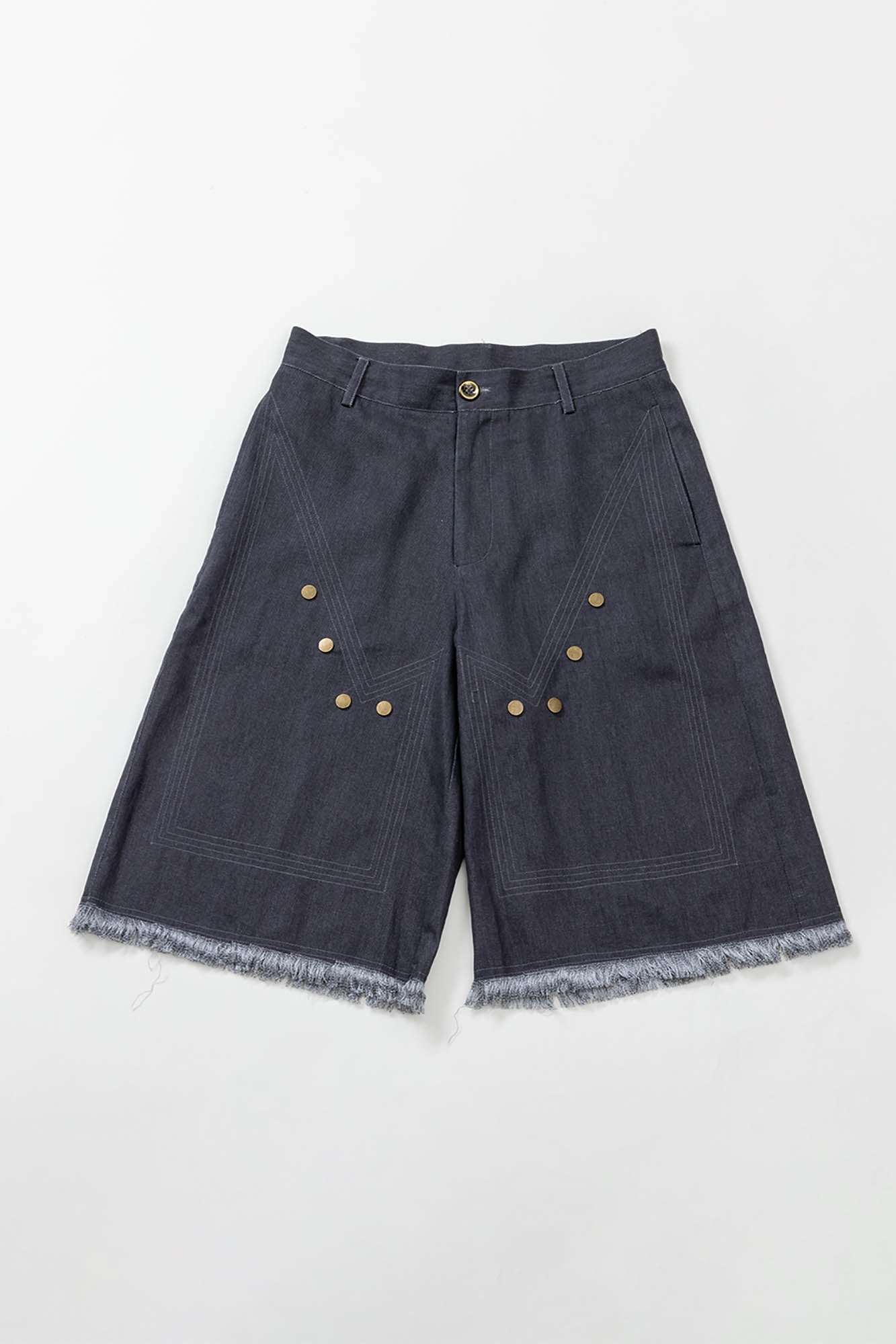 KADAKADA Rivet Raw Edge Shorts