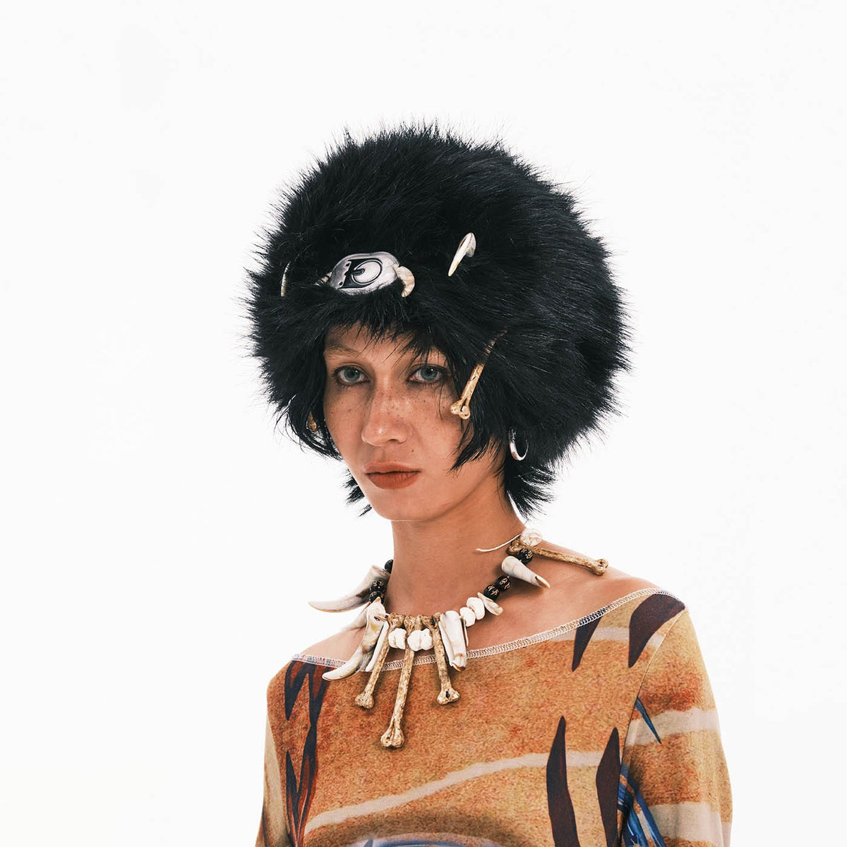 EMBRYO Bone Faux Fur Bag-Hat