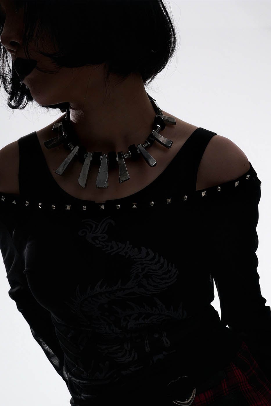 ILLUSORY Distressed Metal Reversible Necklace