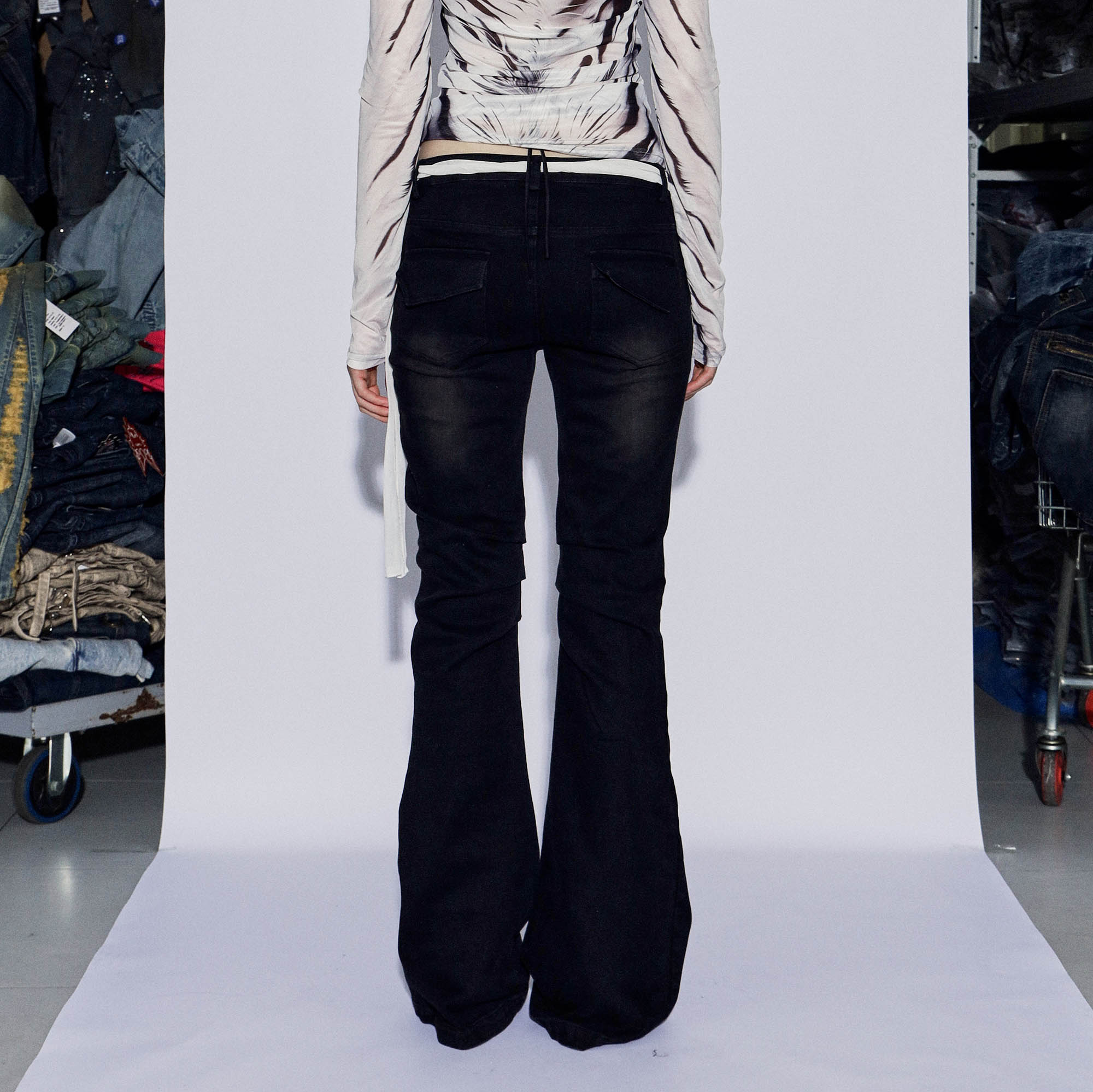 DND4DESxFaychui Rose Studded Low-Rise Flared Jeans