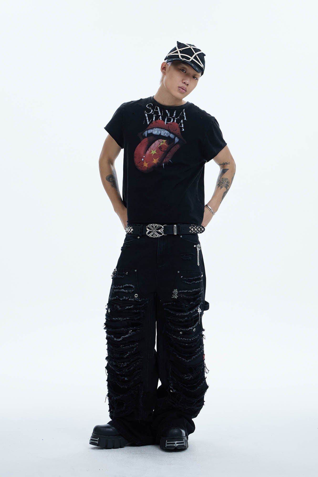 DND4DES Shredded Rivet-Paneled Baggy Jeans