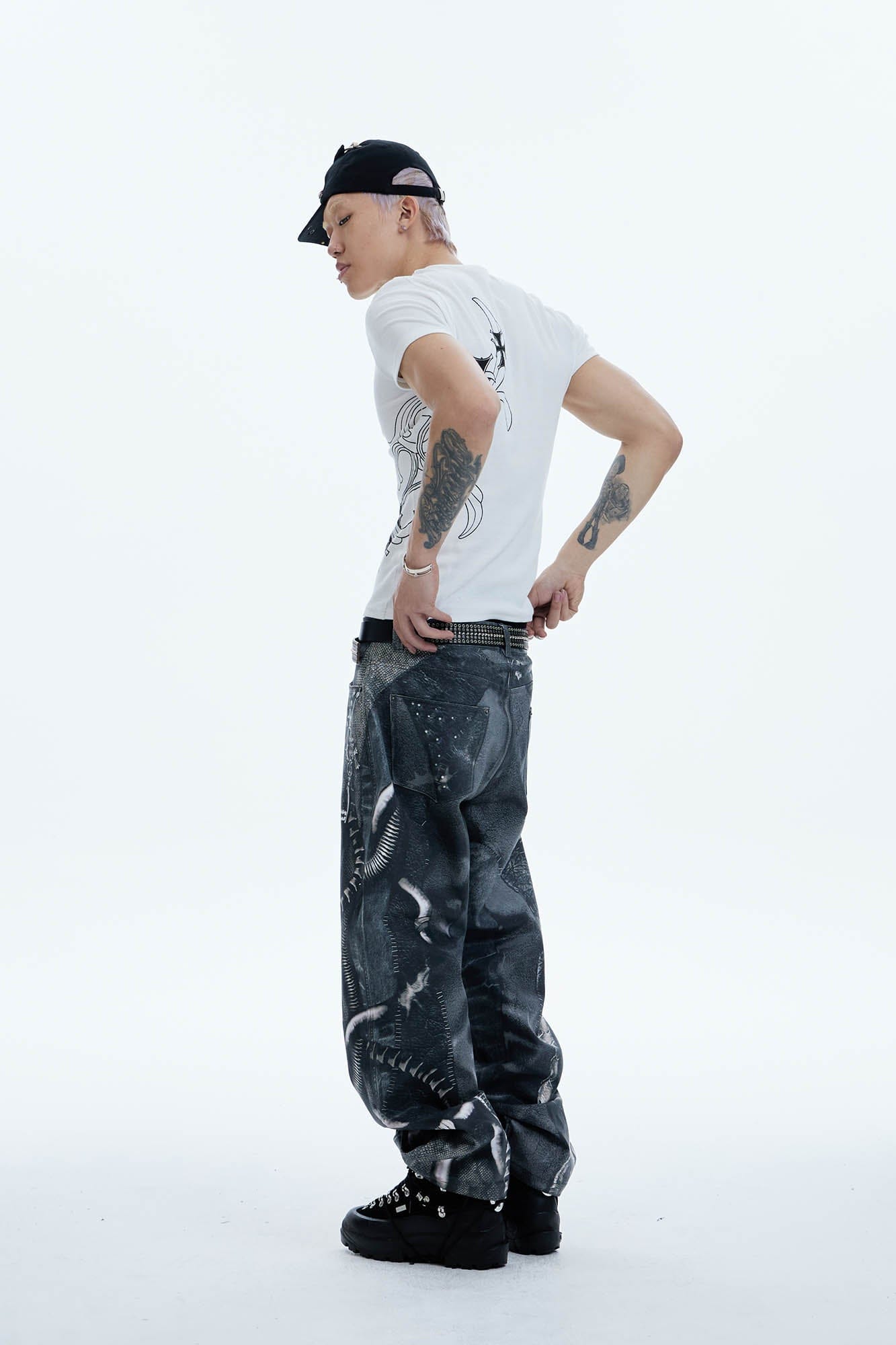 DND4DES Industrial Pipe Lace-Up Graphic Baggy Jeans