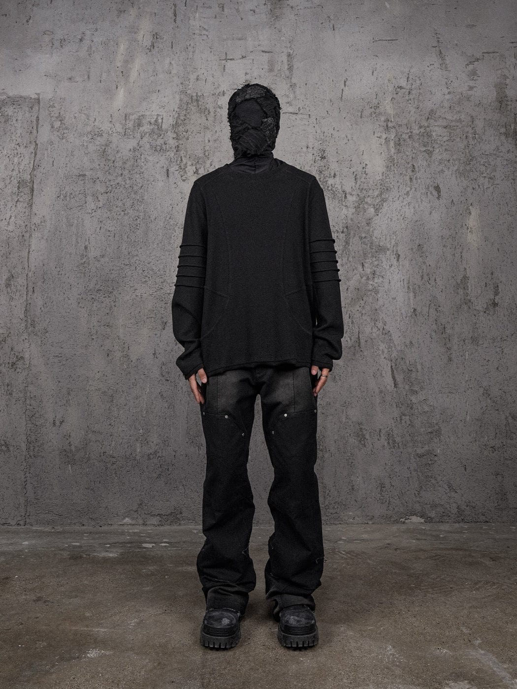 UNDERWATER Distressed Deconstructed Light Sweatshirt Black