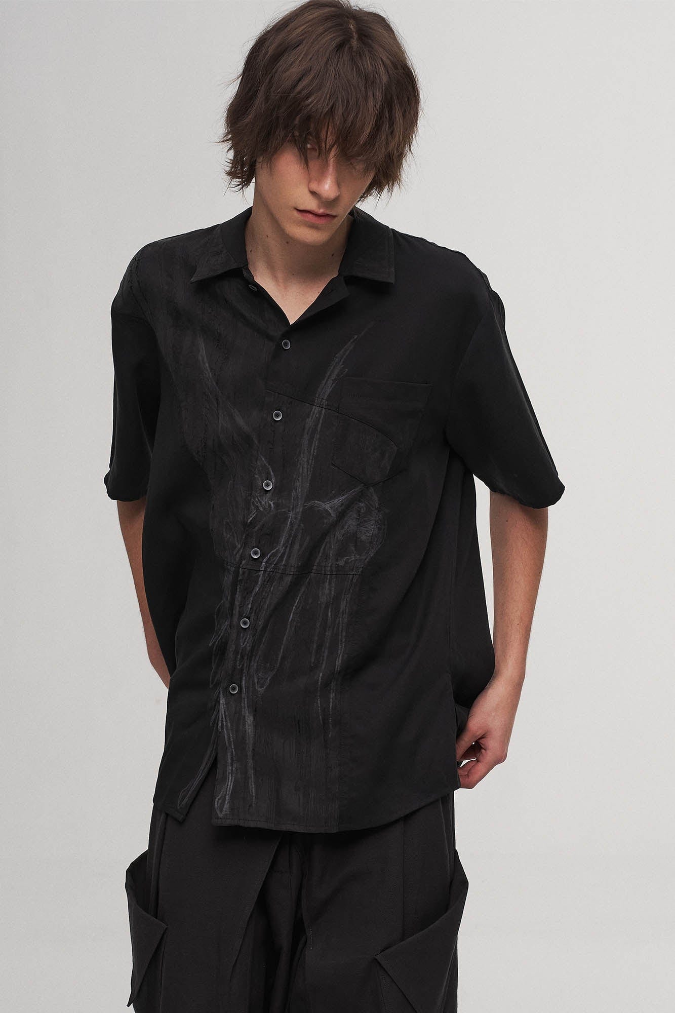 ILNya Nieternite Nifutur Dark Angel Paneled Half Shirt