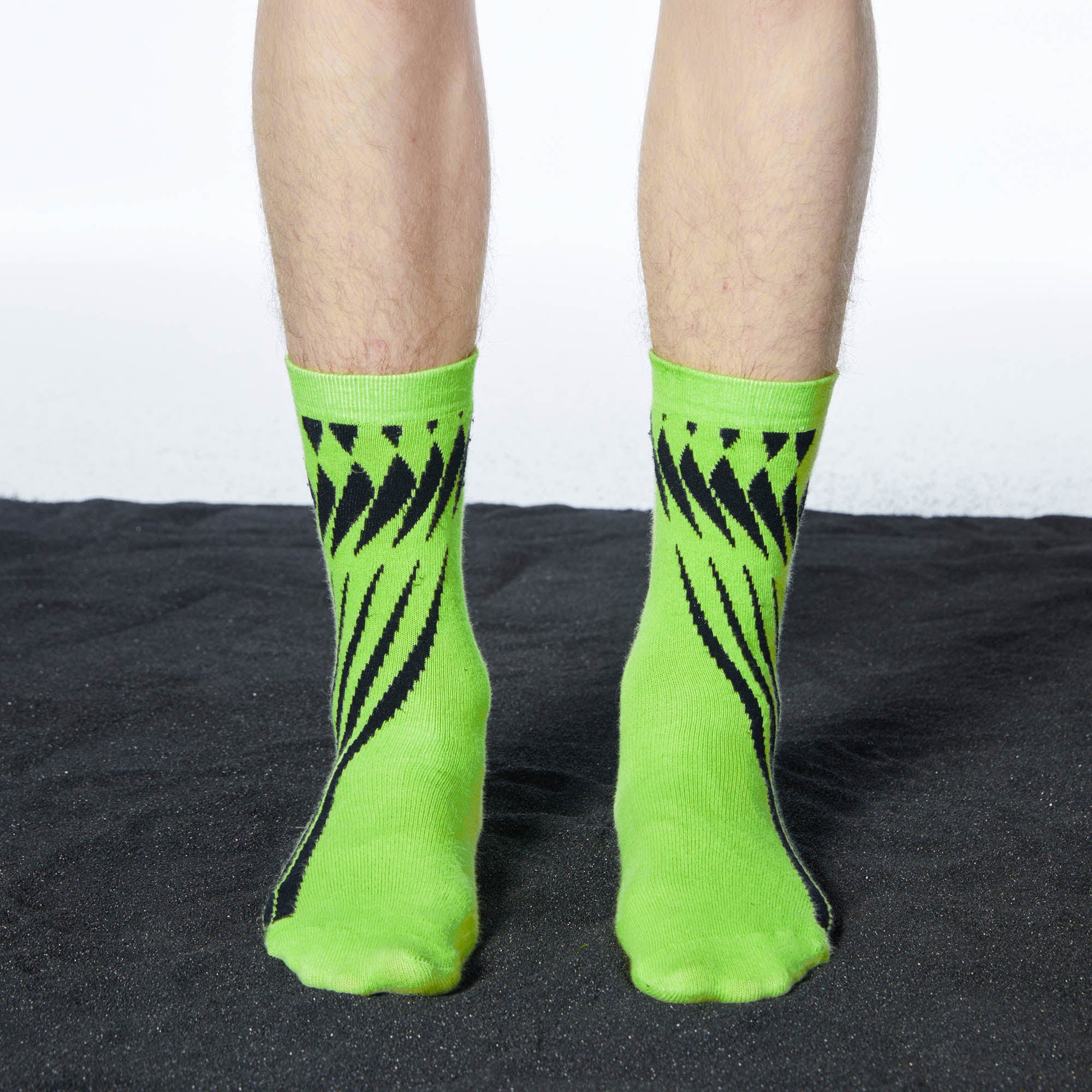 LOSTNFOUND Geometric Crew Socks Green