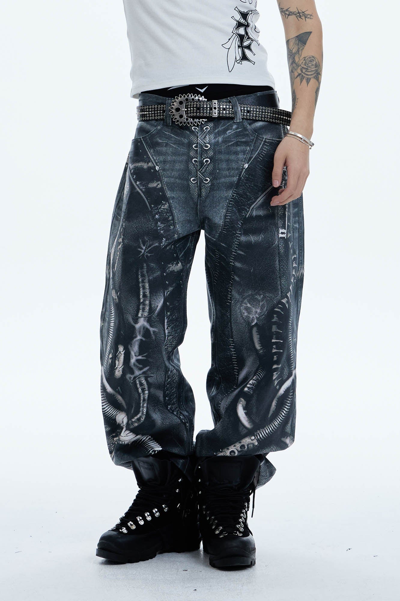 DND4DES Industrial Pipe Lace-Up Graphic Baggy Jeans
