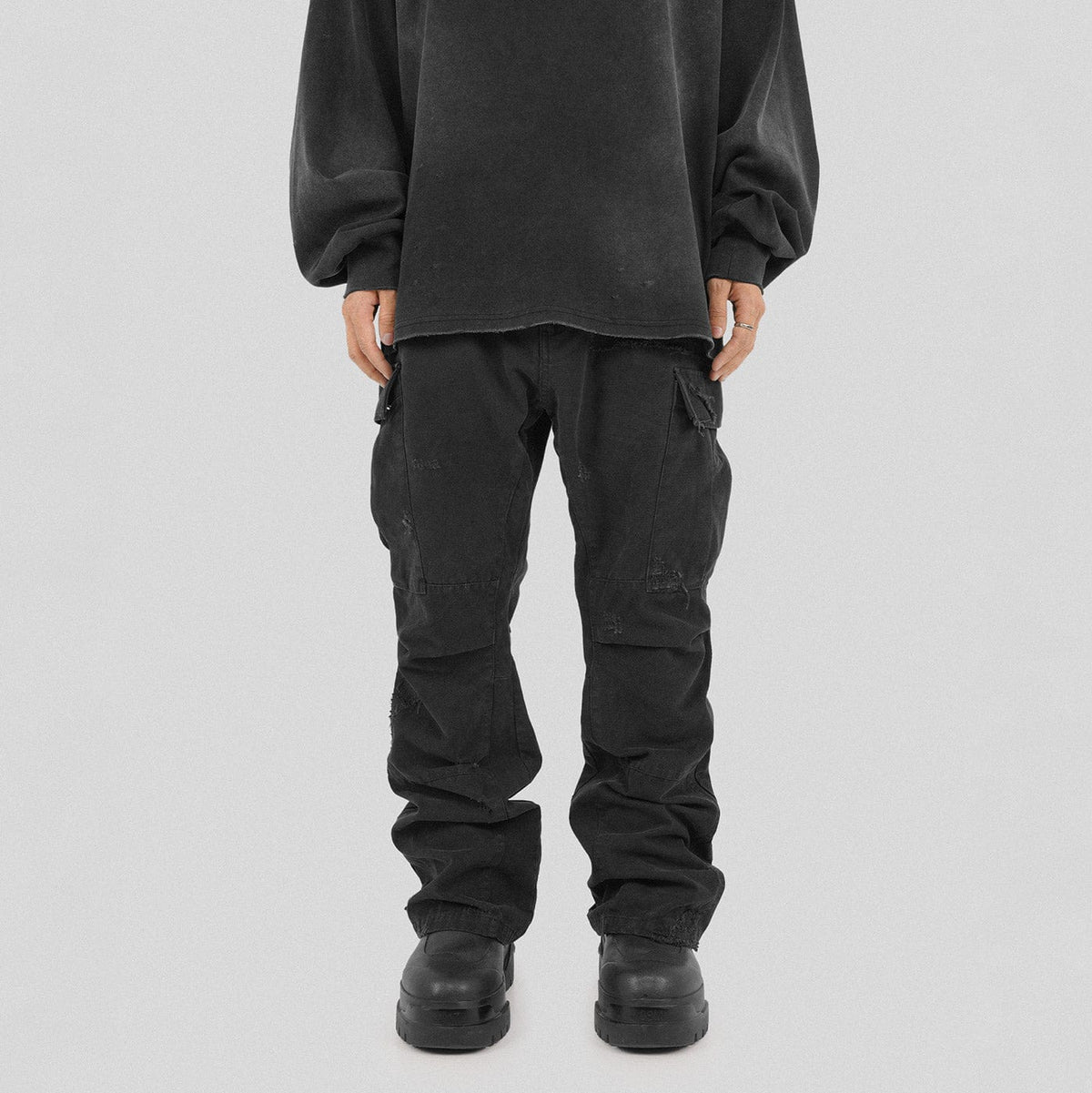 UNDERWATER Distressed Flare Pants
