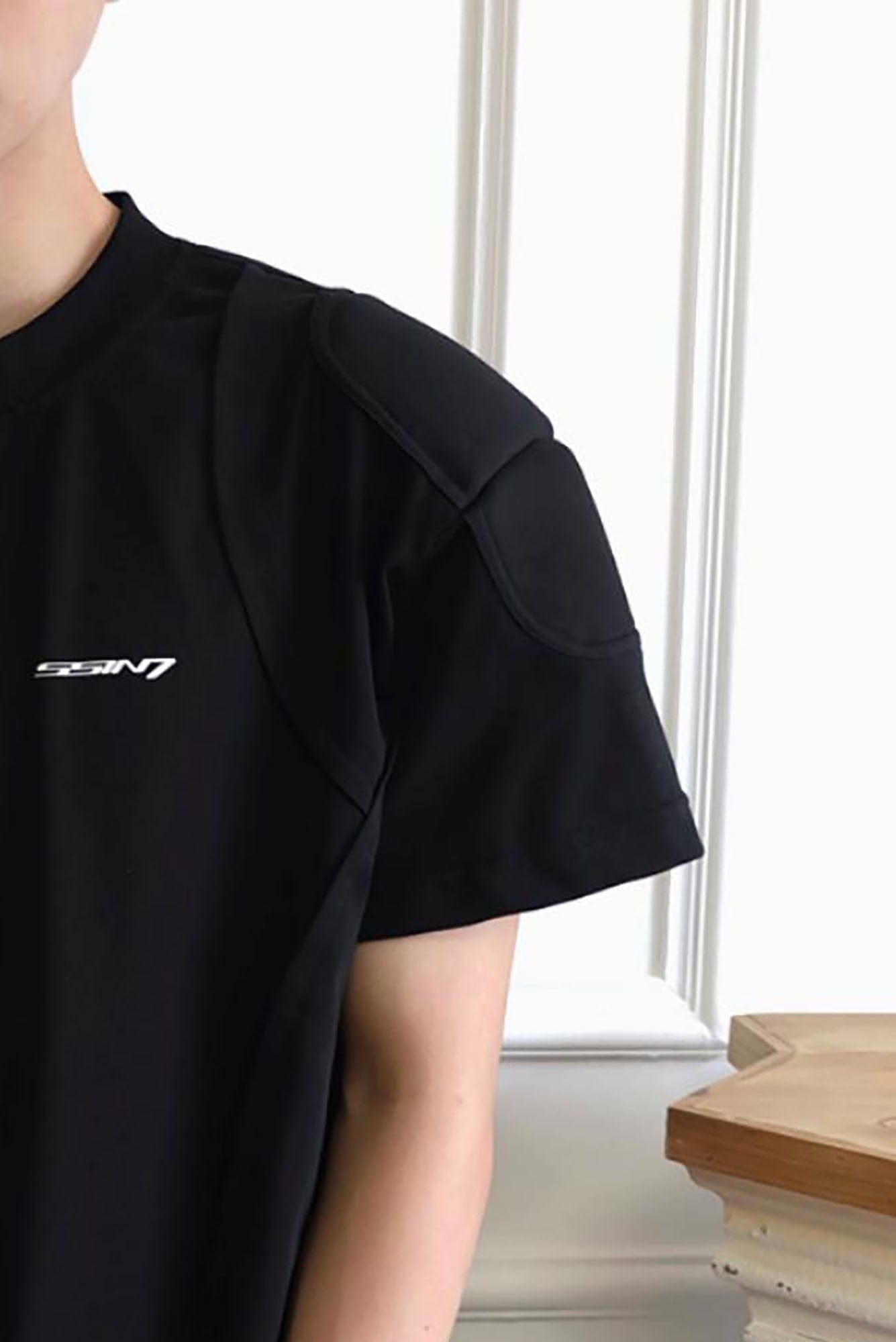 SSIN7 Spliced Padded Shoulder Mock T-Shirt