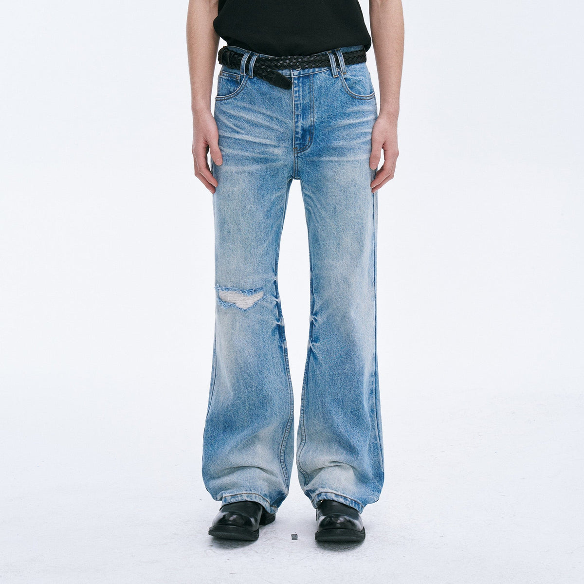 CATSSTAC Frost-Washed Distressed Straight-Leg Jeans