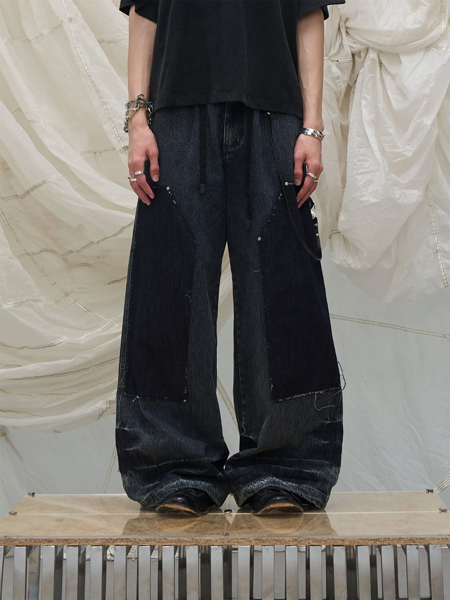 RELABEL Double-Knee Patch Washed Drawstring Jeans