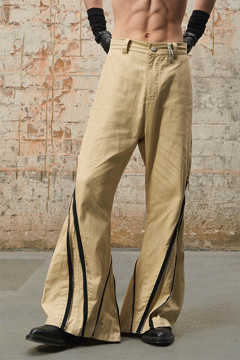 RELABEL Split Multi-Zipper Washed Pants
