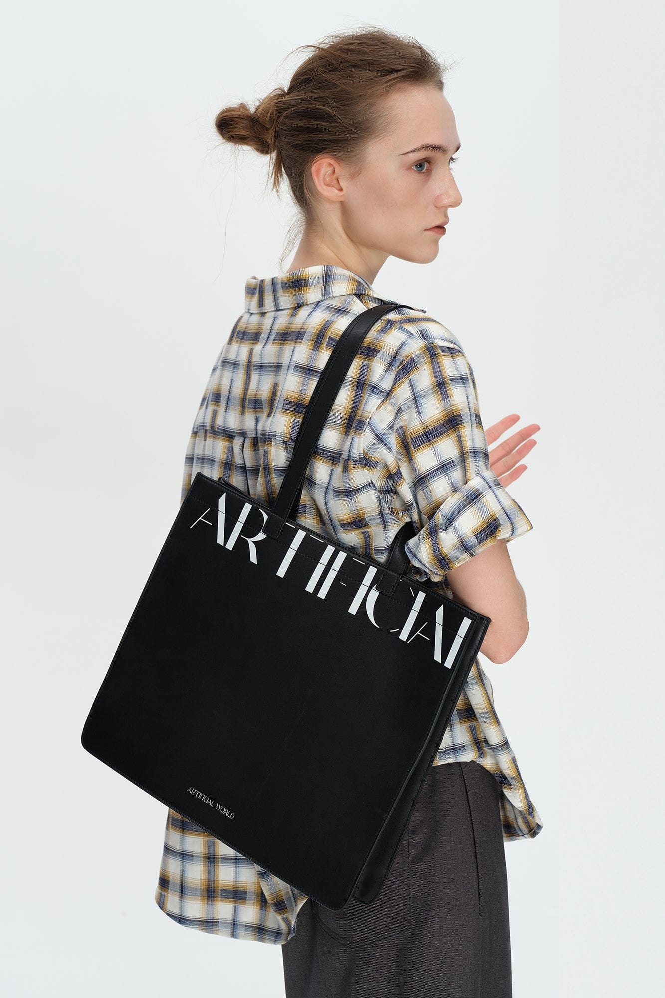 ARTIFICIAL WORLD Logo Graphic Leather Tote Bag