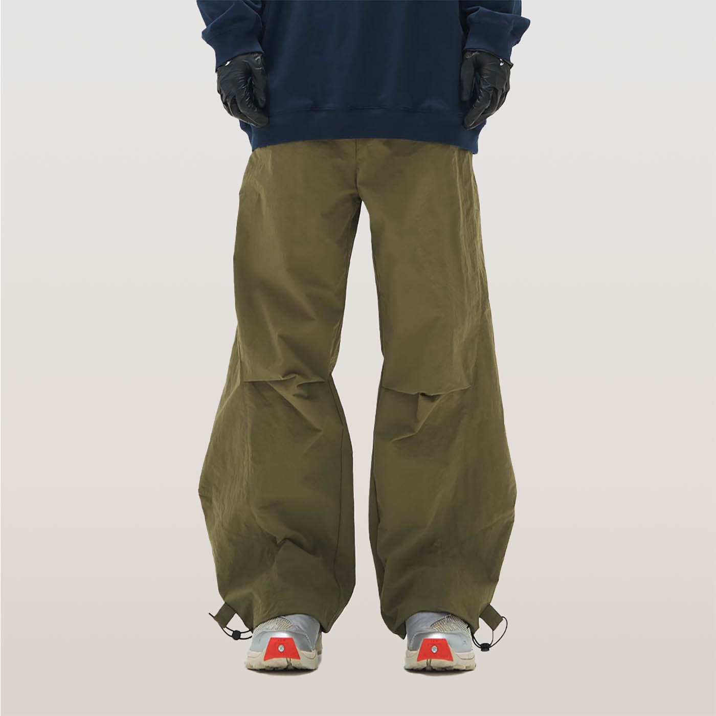 RELABEL Pleated Spliced Parachute Pants