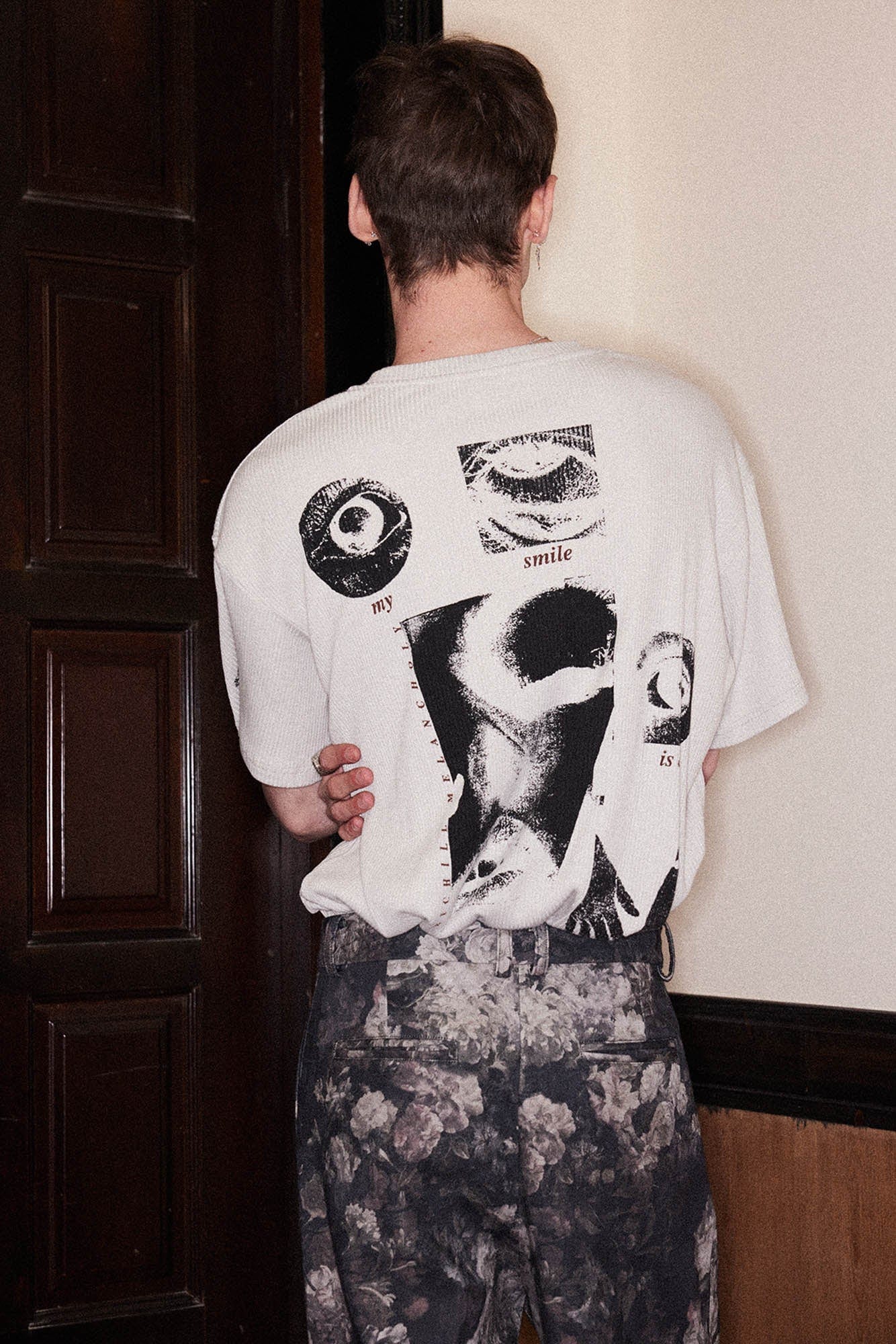 RICHILL My Smile ls A Rifle Ribbed T-Shirt