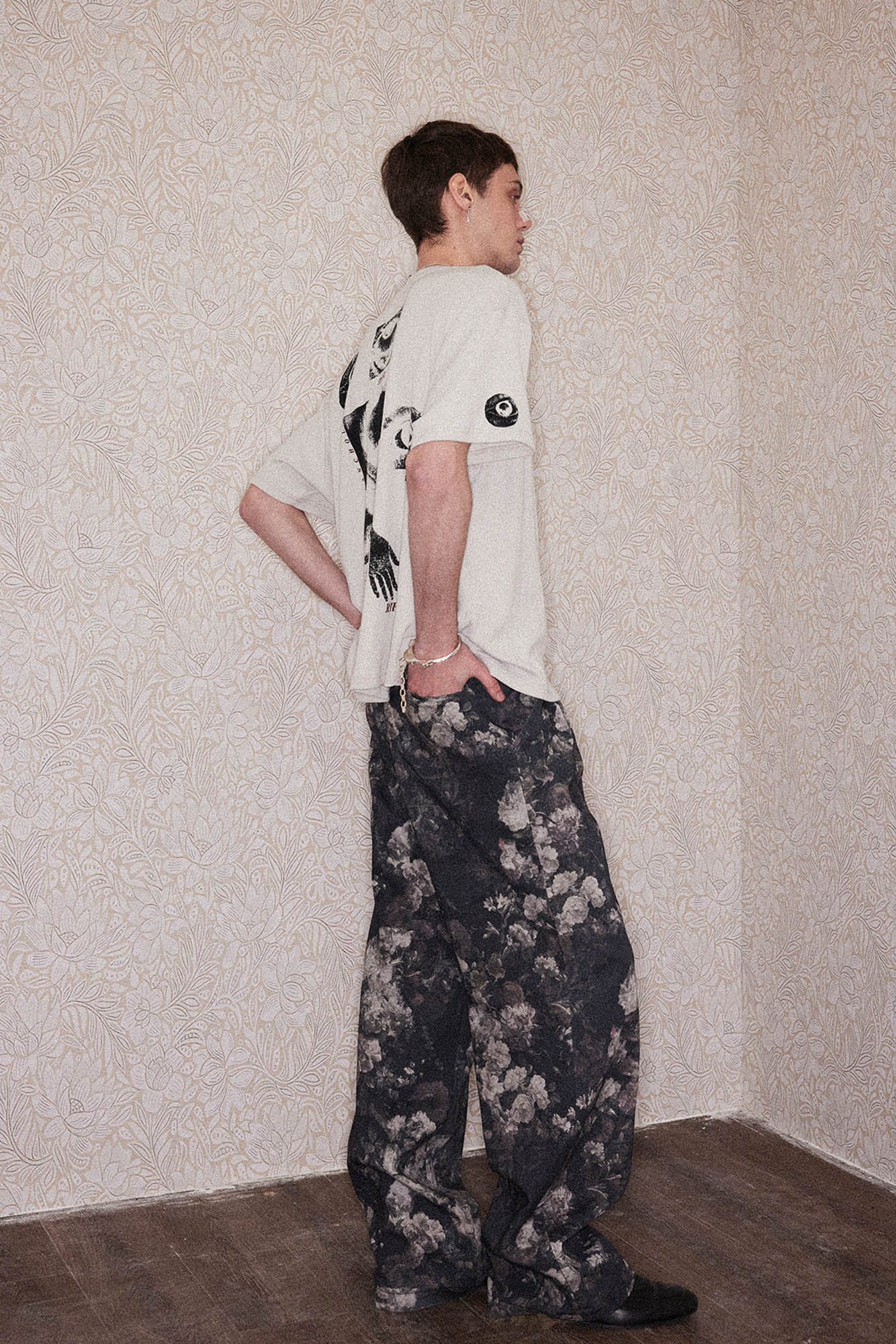RICHILL My Smile ls A Rifle Ribbed T-Shirt