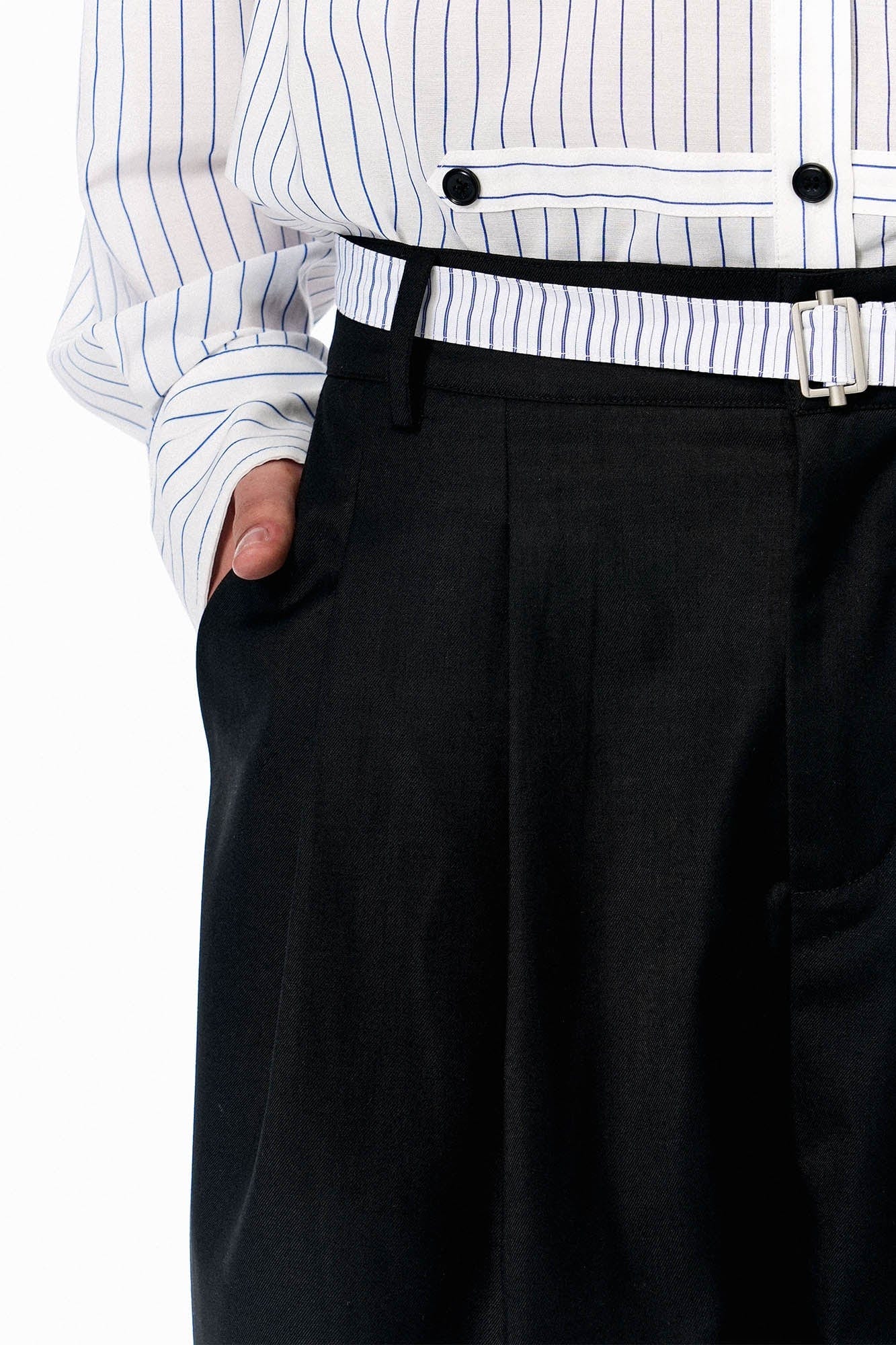 OIPWORD Panelled Stripe Hem Shorts