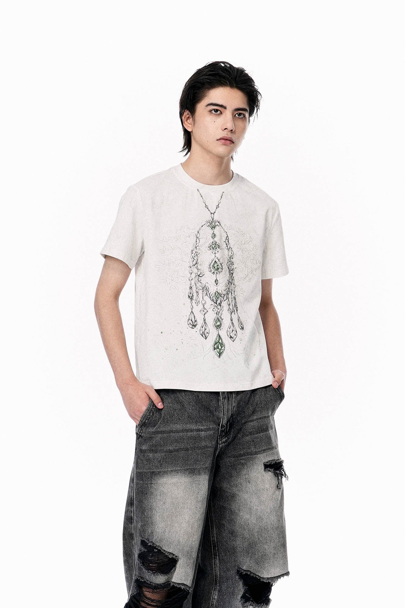 OIPWORD Crystal Necklace Graphic T-Shirt