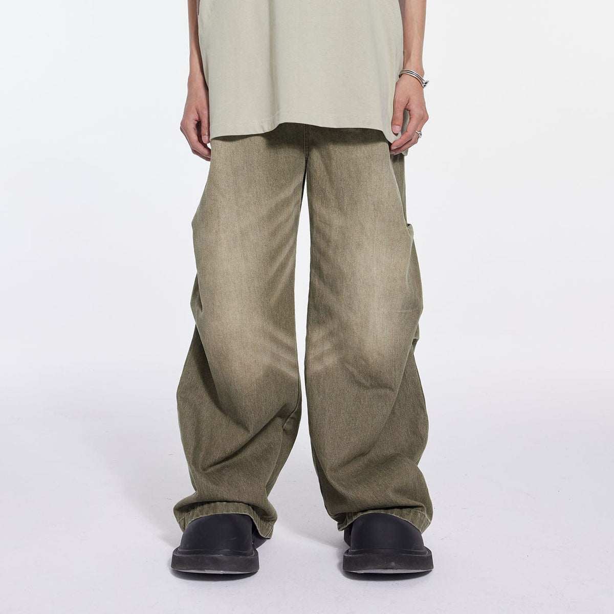 WHISTLEHUNTER Triple Washed Drape Jeans Ash