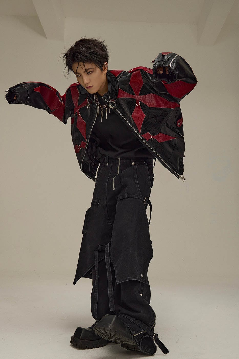 FLYERRER Four-Pointed Star Rivet Faux Feather Biker Jacket Red