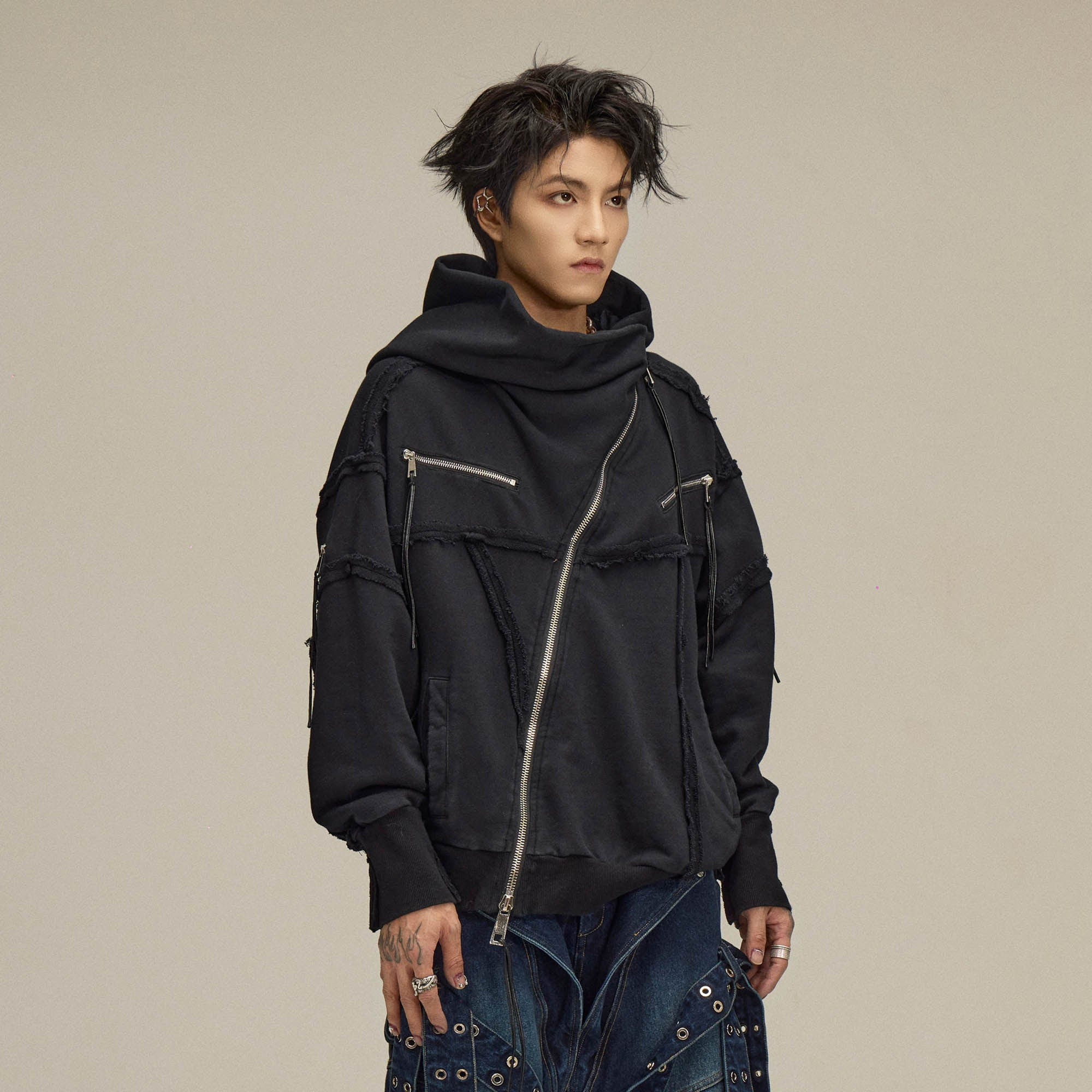 FLYERRER Asymmetrical Zip-up Frayed Hoodie