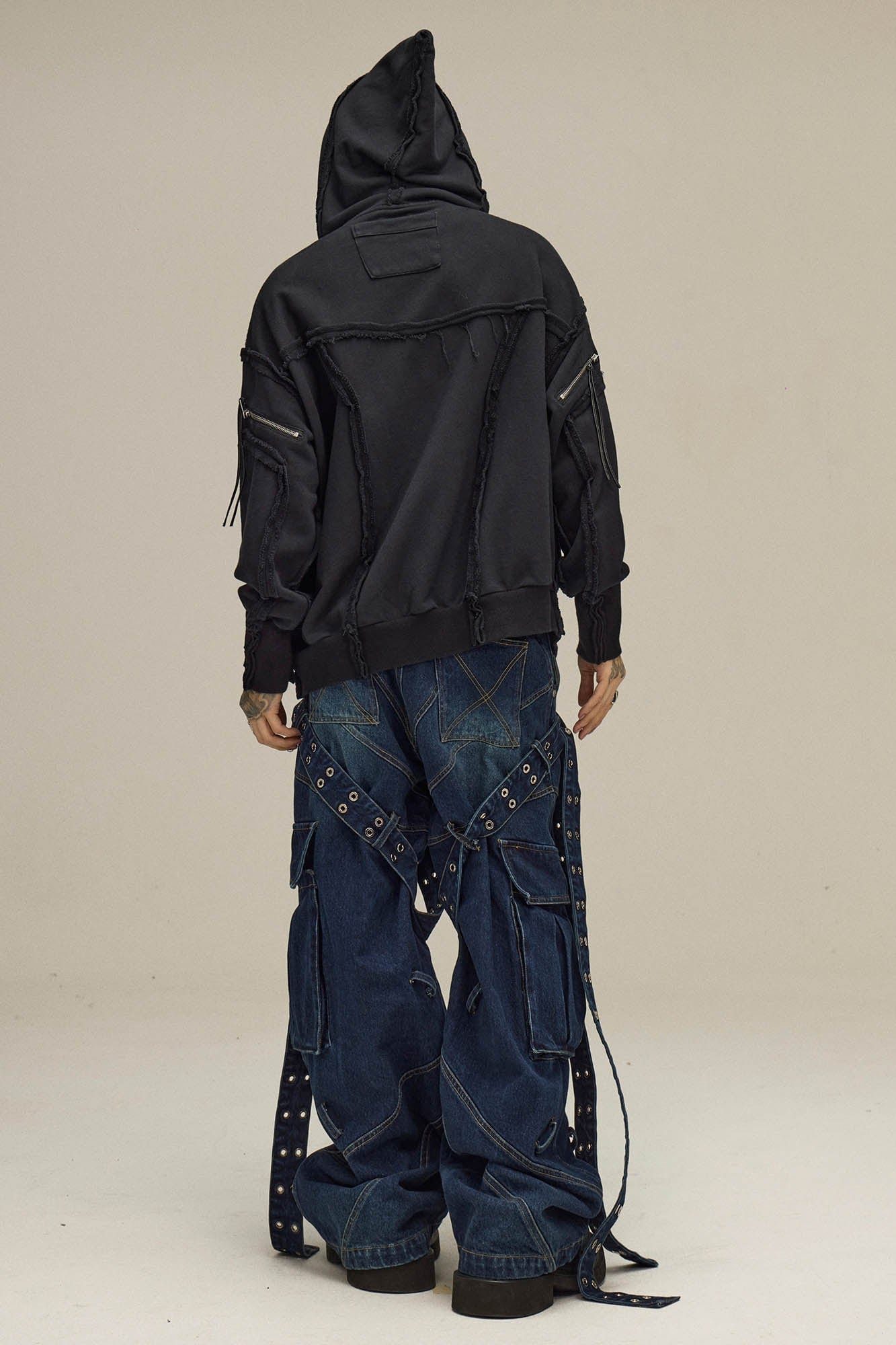 FLYERRER Asymmetrical Zip-up Frayed Hoodie