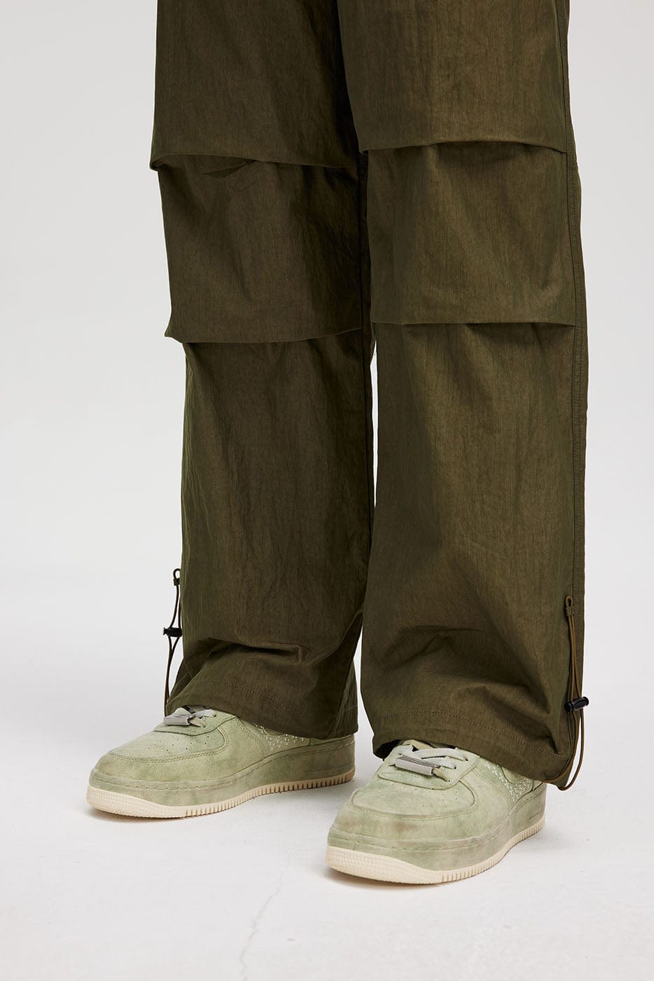 BONELESS Crinkled Drawstring Logo Pants