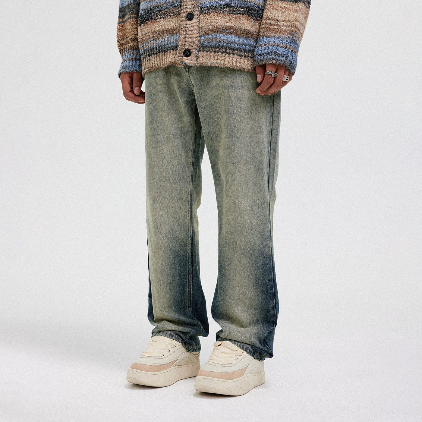 BONELESS Gradient Washed Straight Jeans