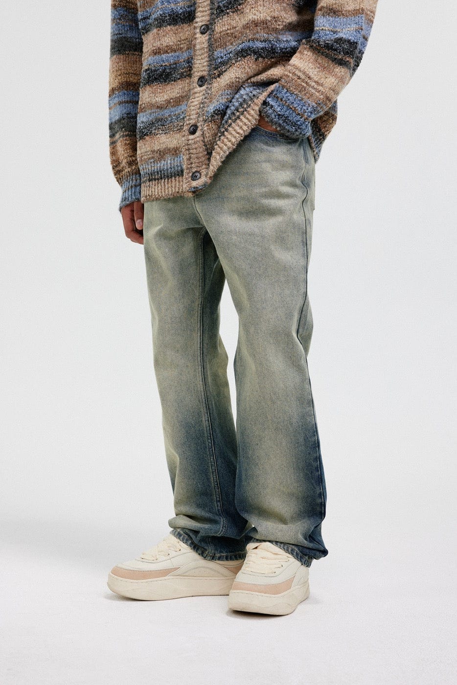 BONELESS Gradient Washed Straight Jeans